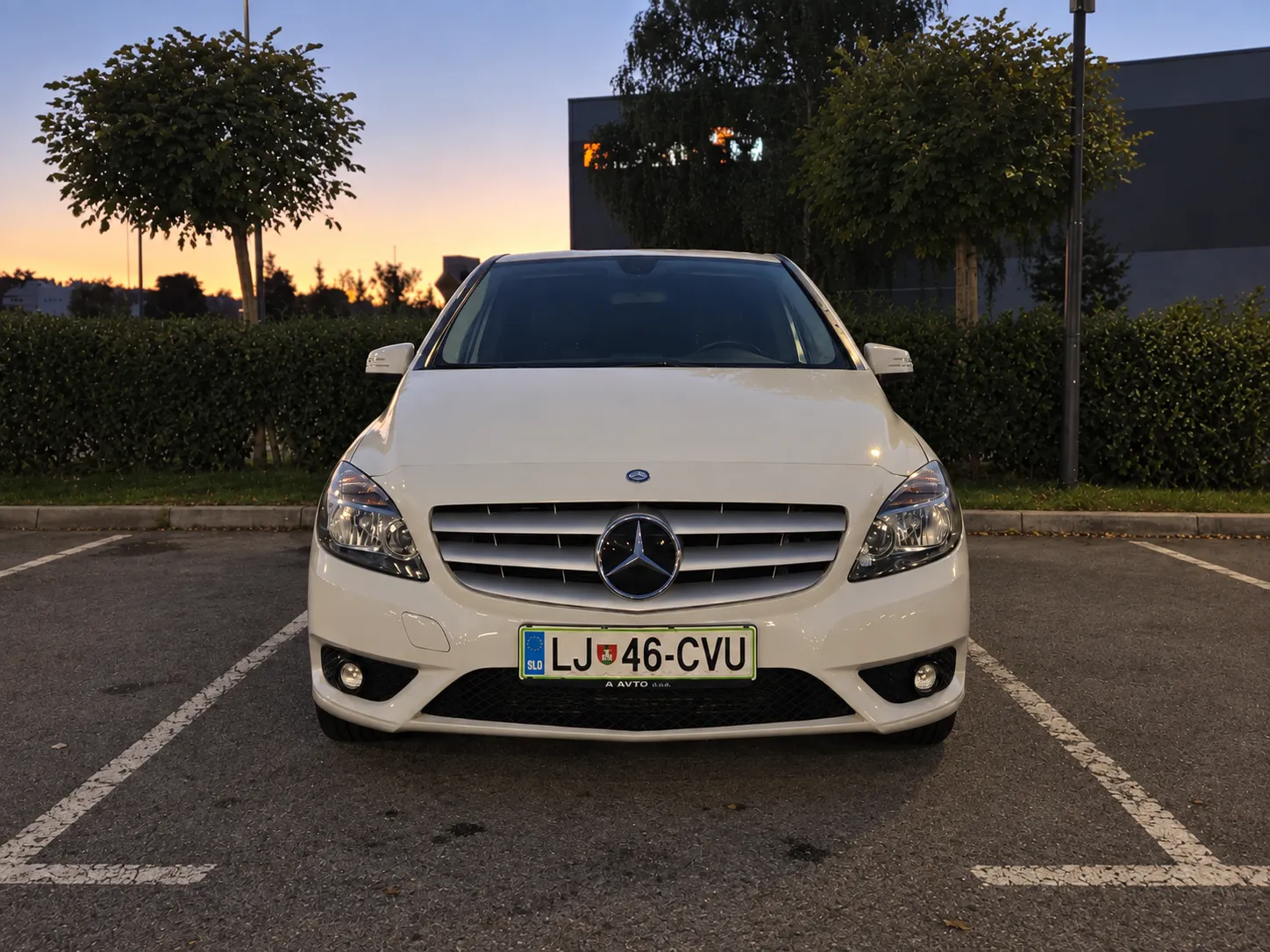 Zunanja slika - Mercedes-Benz B-Razred - B 180 - 2