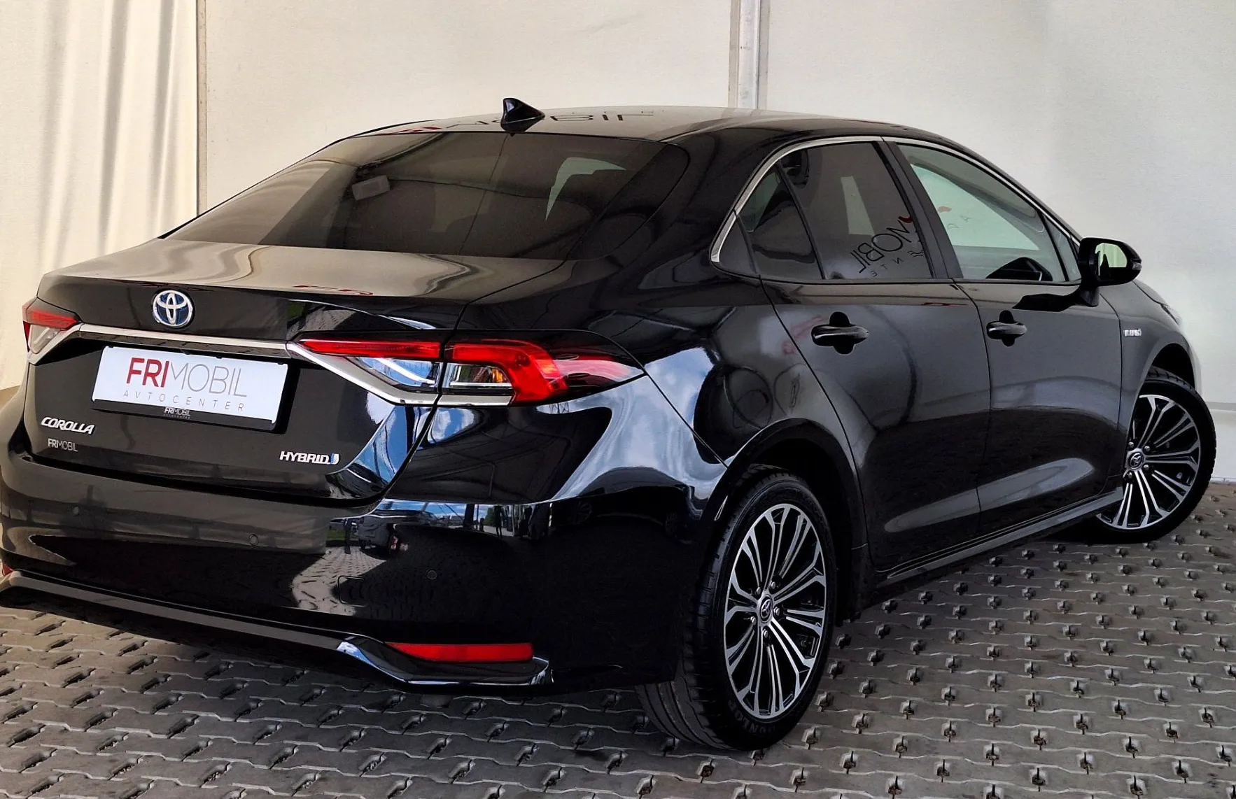 Zunanja slika - Toyota Corolla - Hybrid 1.8 VVT-i Sol Avt. - 3