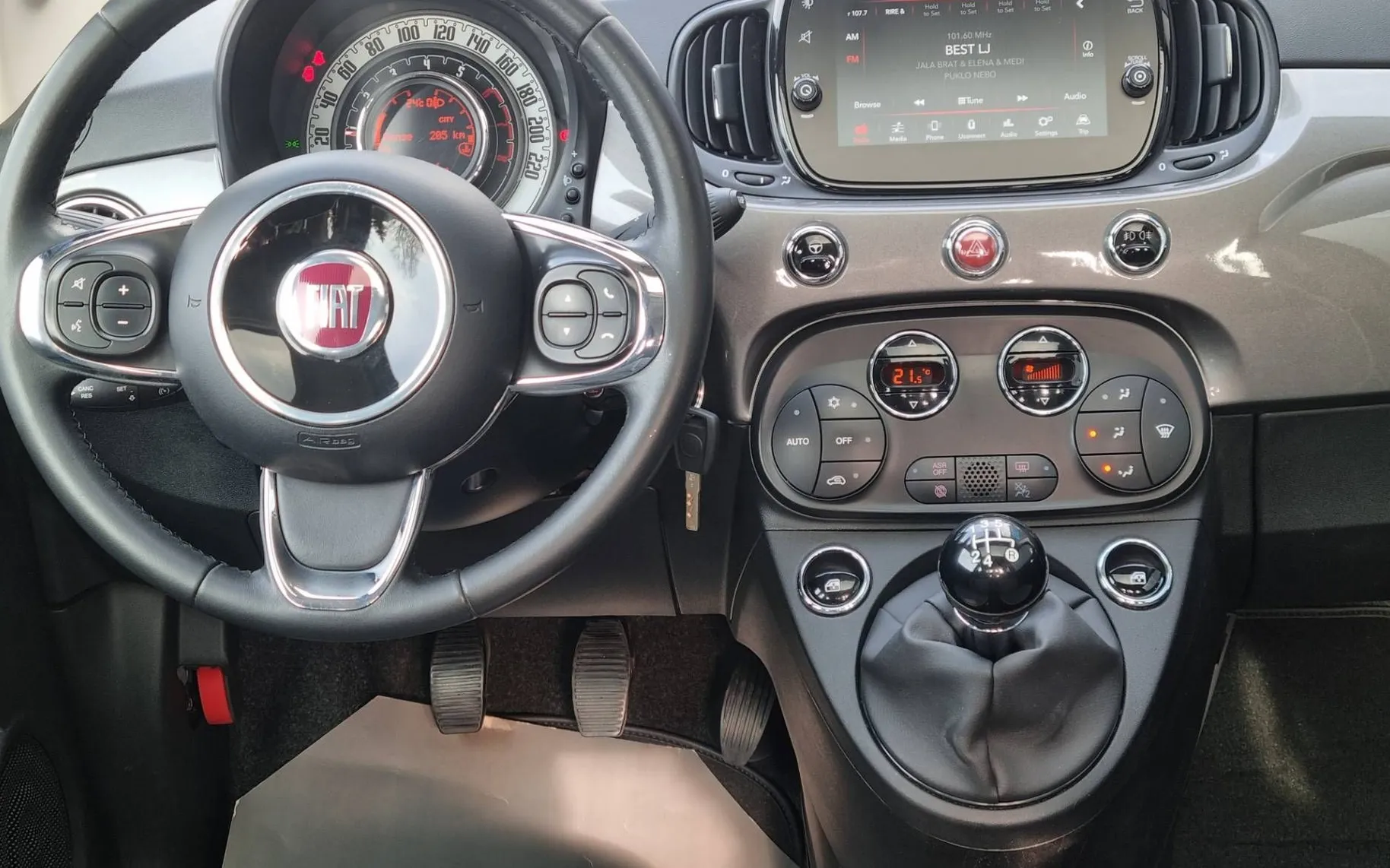 Zunanja slika - Fiat 500 - 1.2 Lounge-Panorama-2xLED-PDC-Tempmat-Touchscreen - 10