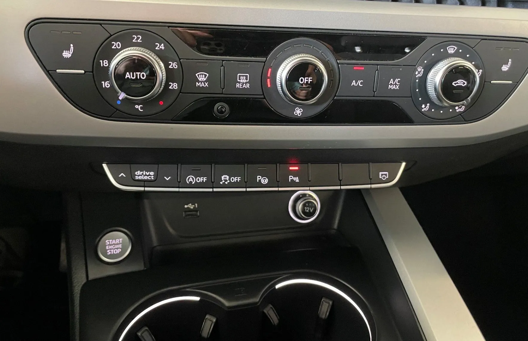 Zunanja slika - Audi A4 - Avant 30 TDI S line S tronic LED, NAVI, KAMERA 360,PDC - 14