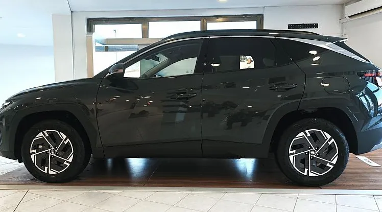 Zunanja slika - Hyundai Tucson - 1.6 T-GDI STYLE-WINTER-GRETJE SED-LED-KAMERA-VIDEO - 3