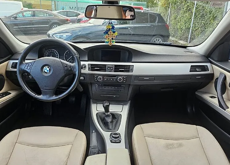 Zunanja slika - BMW Serija 3 - Touring: 318D ALU PLATIŠČA-NAVIGACIJA-PDC-USNJE - 8