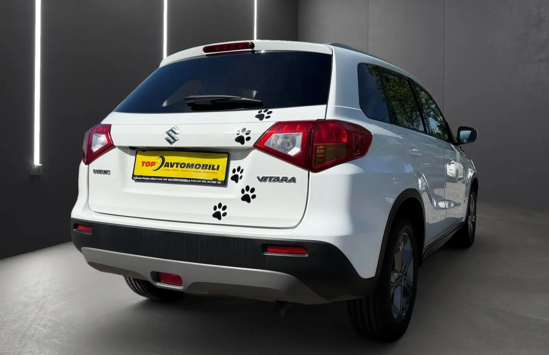 Zunanja slika - Suzuki Vitara - 1.6 TD NAVI PDC TEMPOMAT KAMERA BREZ POLOGA TOP - 6