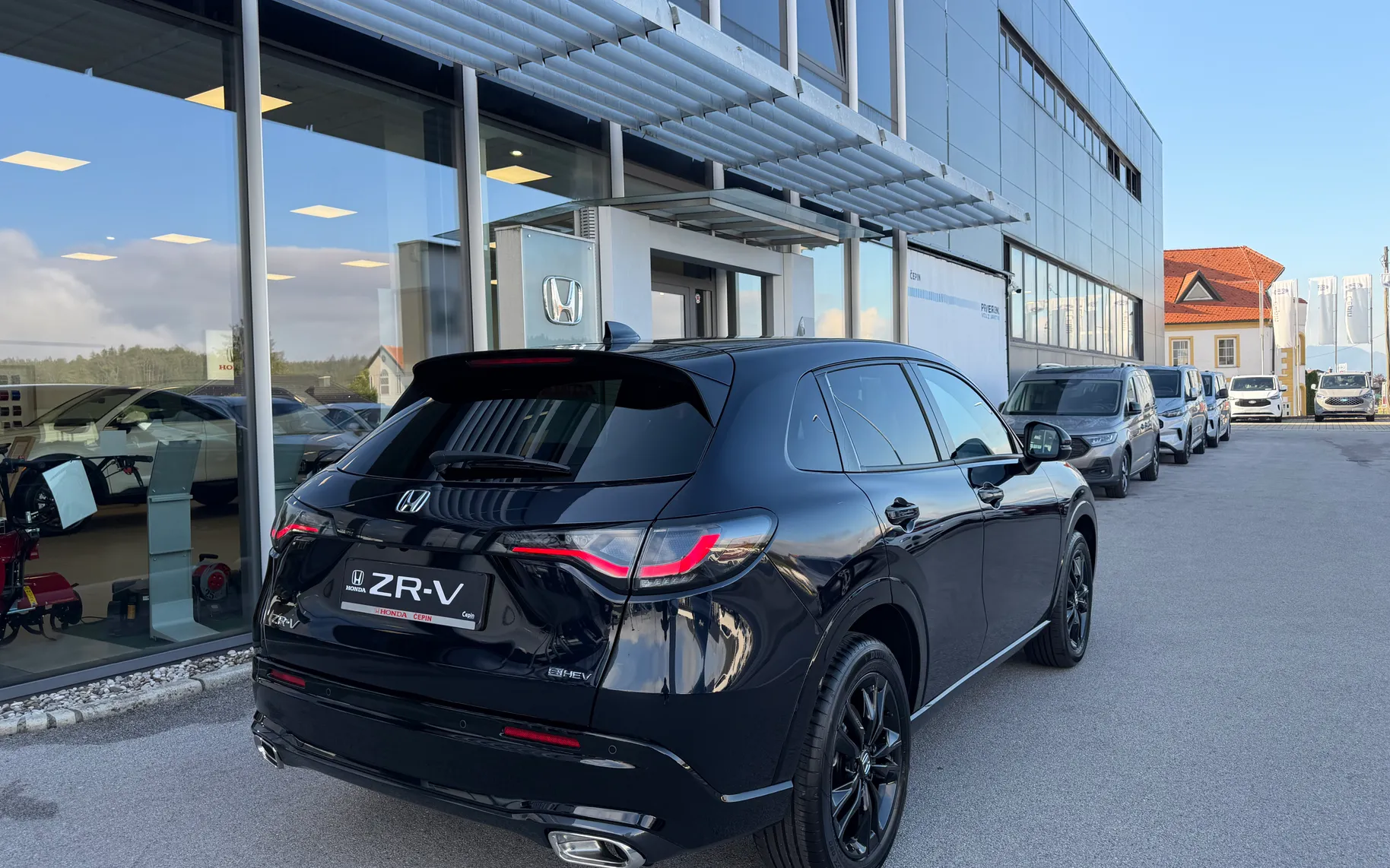 Zunanja slika - Honda ZR-V - 2.0E|HEV|SPORT|ACC|BLACK|NAVI|AKCIJA 4.000 € - 7