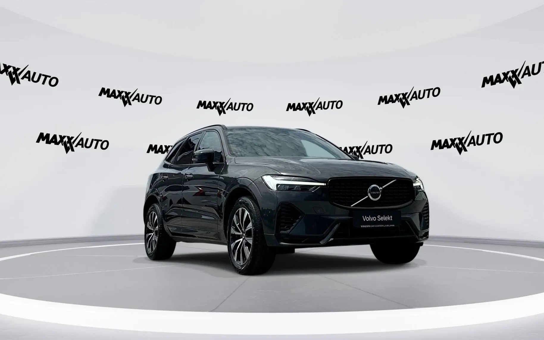Zunanja slika - Volvo XC60 - B4D AWD Plus Dark Avt. - 3