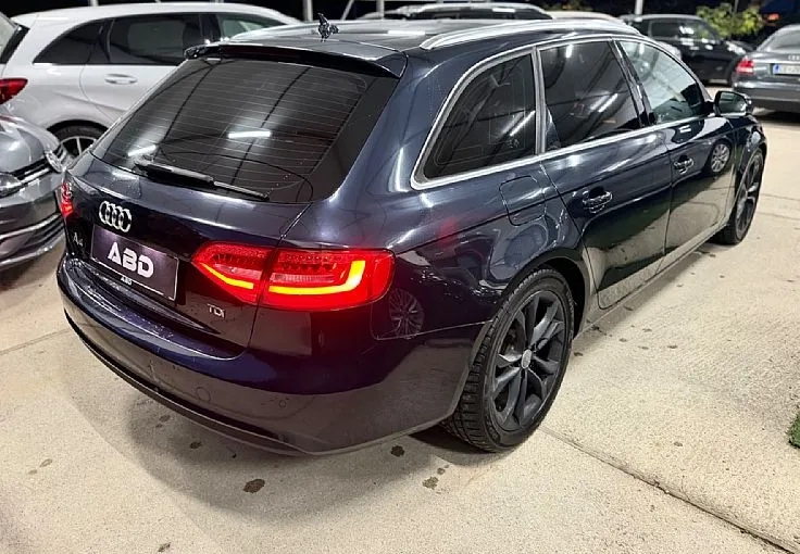 Zunanja slika - Audi A4 - Avant 2.0 TDI 130kW S-LINE XENON LED ALU18 NAVI3D PDC - 4
