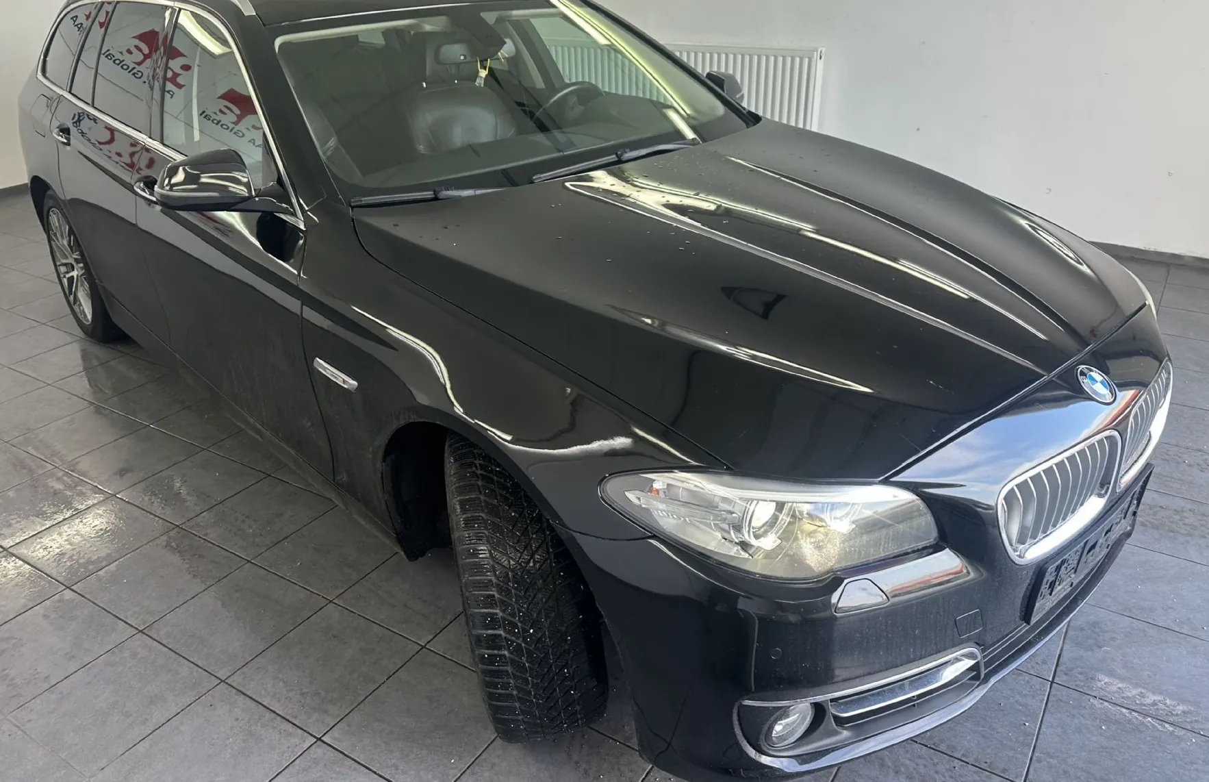 Zunanja slika - BMW Serija 5 - Touring: 530d xDrive touring Avt. - 1