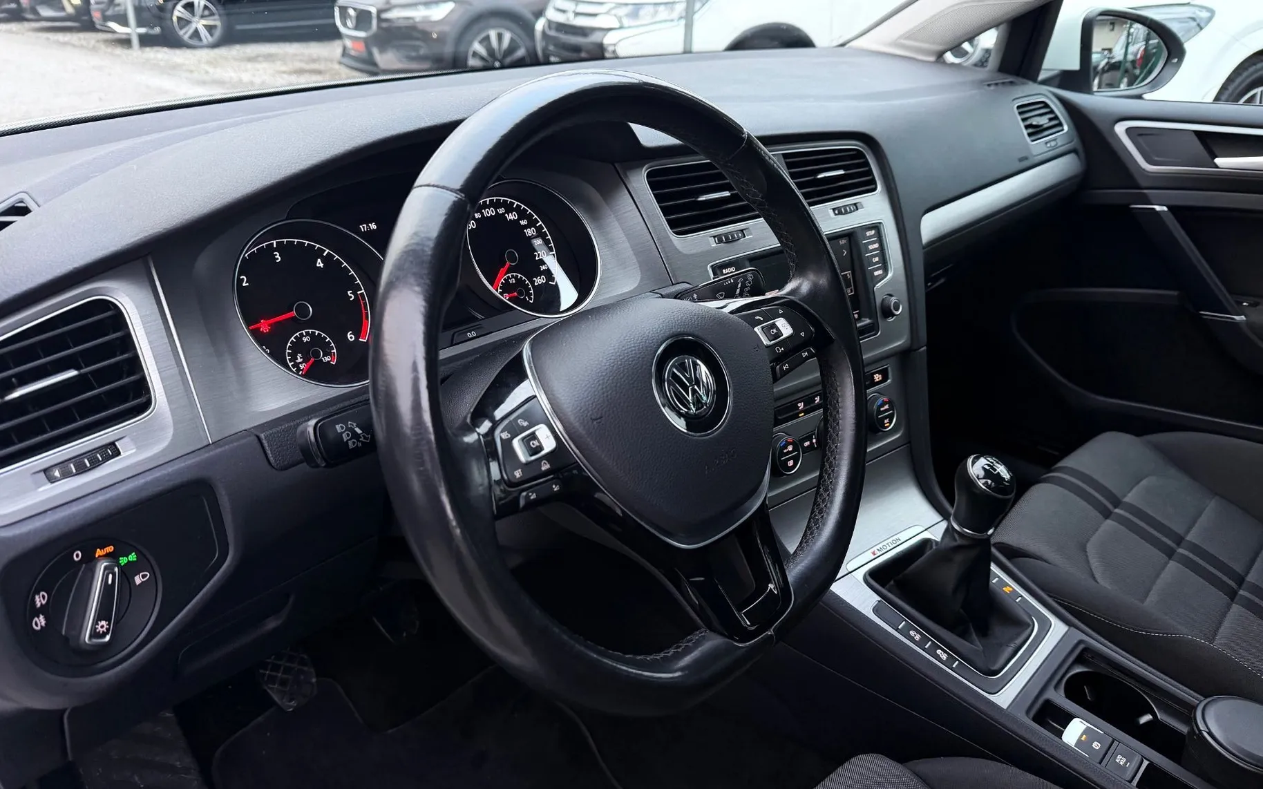 Zunanja slika - Volkswagen Golf - 2.0 TDI 4MOTION R-LiNE SLO.VOZILO LED XENON - 18