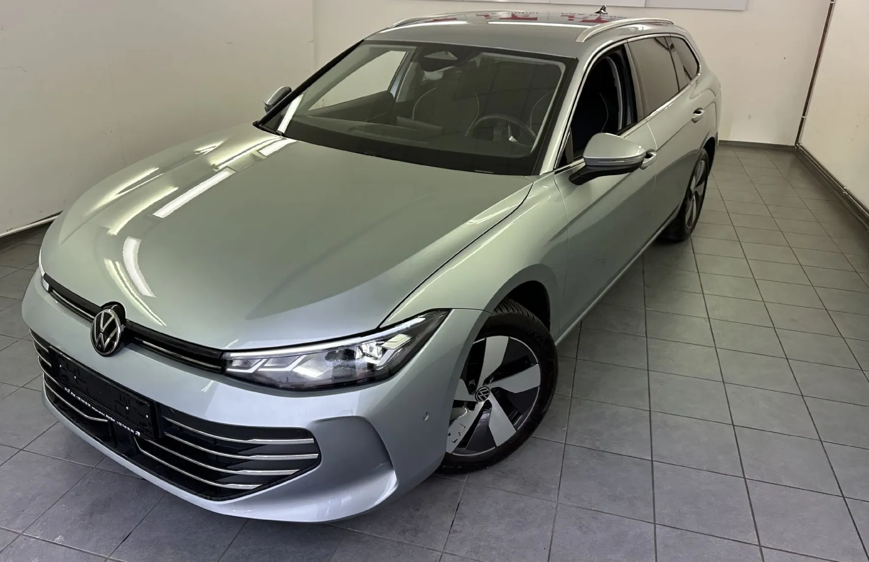 Zunanja slika - VW Passat - Variant 2.0 TDI DSG 110kW.NEMŠKI.KAMERA.USNJE.LED.NAVI.ALU - 3
