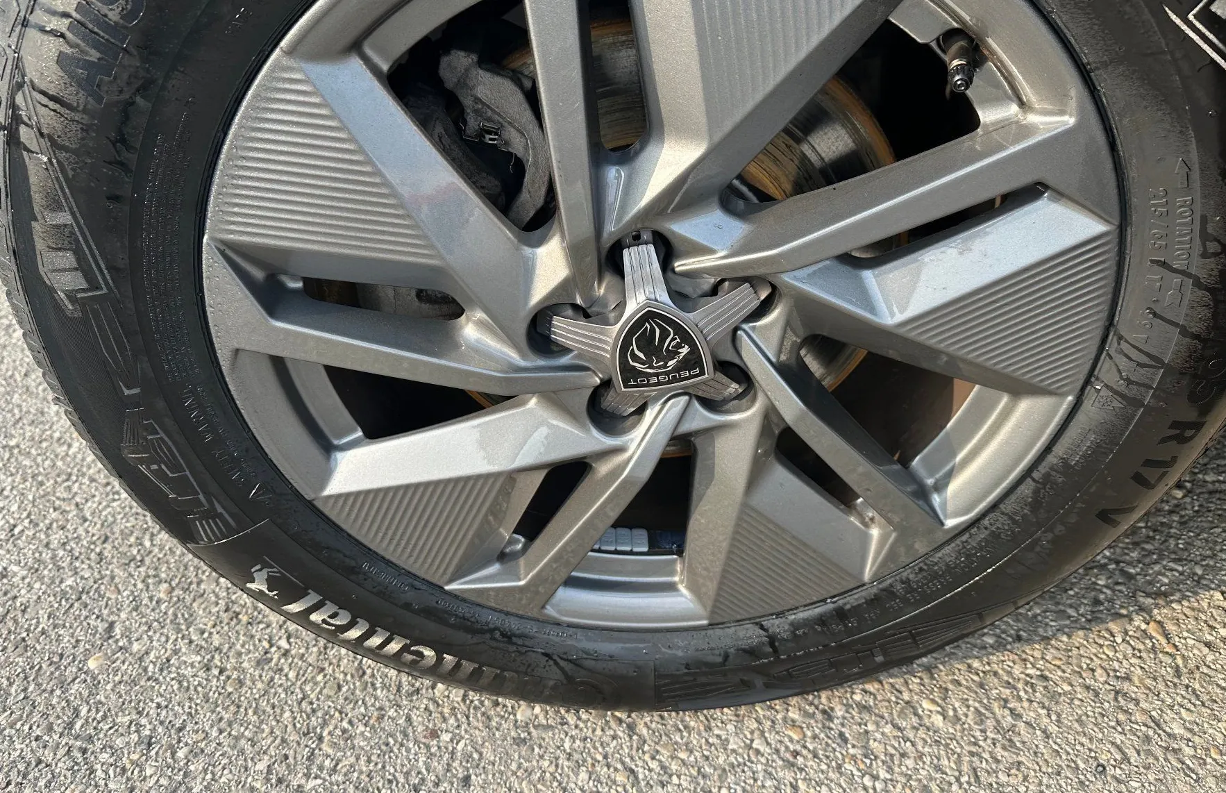 Zunanja slika - Peugeot 408 - 1.2 PureTech 96 KW.KAMERA.LED.USNJE.NAVI.2023 - 17