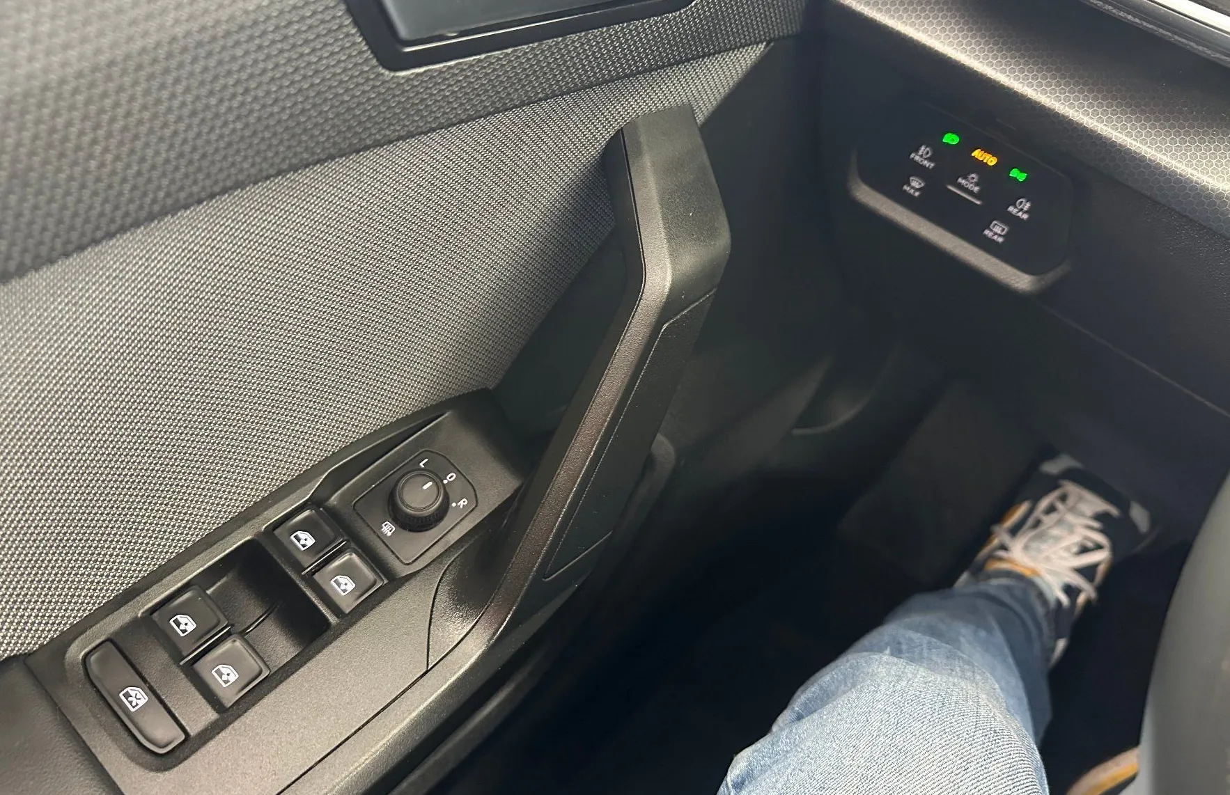 Zunanja slika - Seat Leon - Style 2.0 TDI 85kW.NEMŠKI.DIZEL.2023 - 10