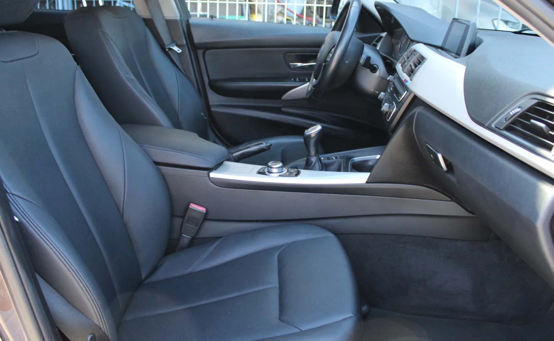Zunanja slika - BMW Serija 3 - Touring: 318d Touring - 13