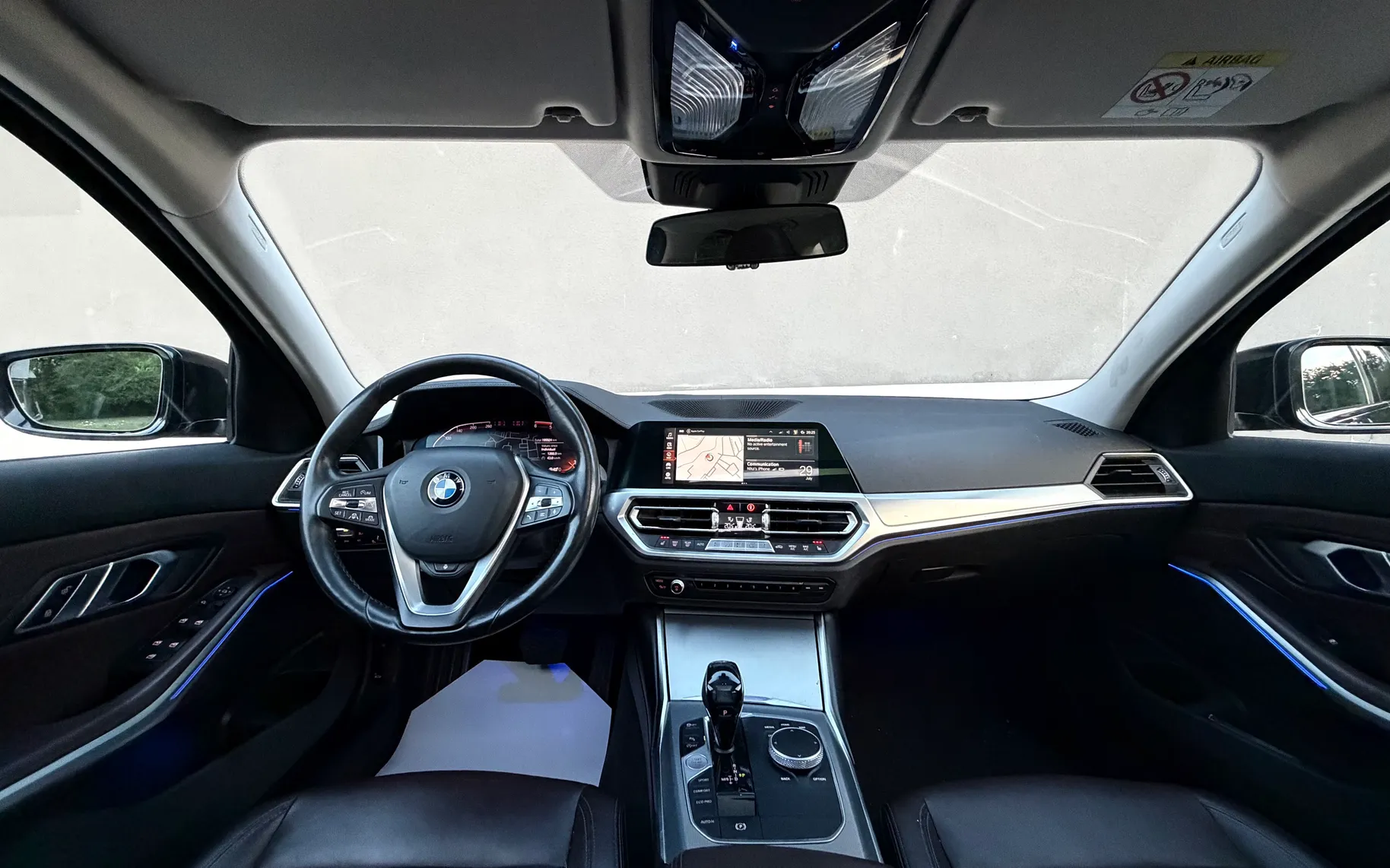 Zunanja slika - BMW Serija 3 - 320d Luxury Line 2.LASTNIK X-DRIVE ACC PANO. AMBI. - 14