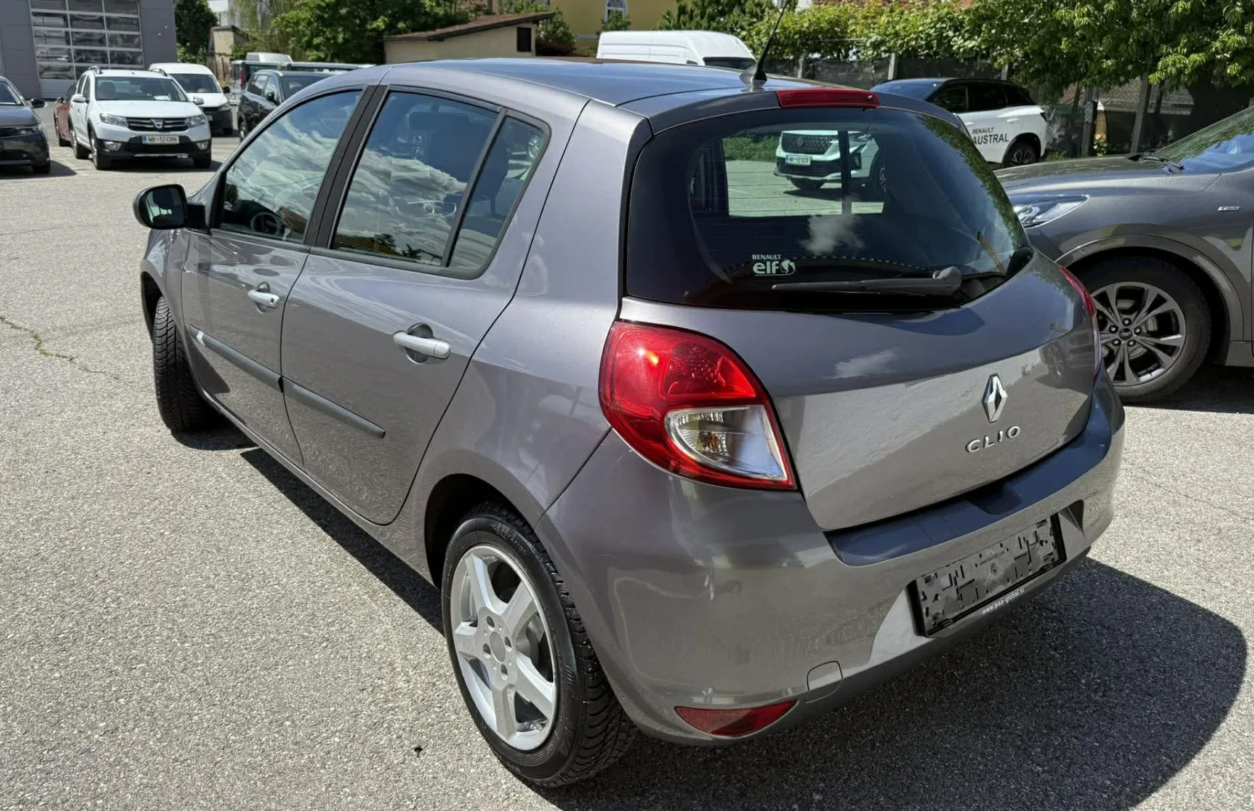 Zunanja slika - Renault Clio - 1.2 16V Expression.Slo.Klima. - 8