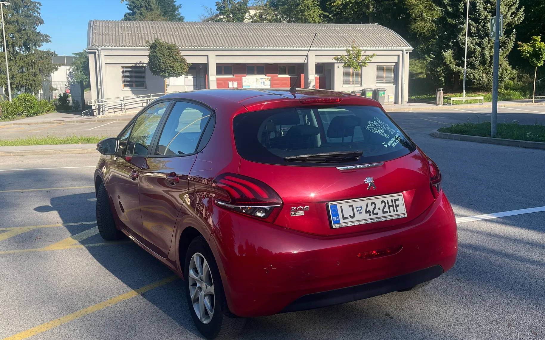 Zunanja slika - Peugeot - 208 1,2 VTi PureTech Active - 3