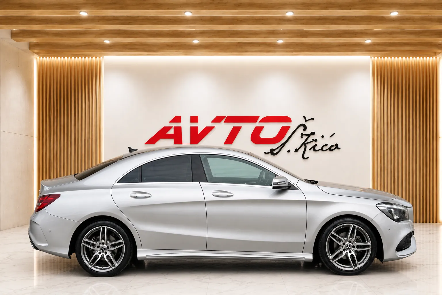 Zunanja slika - Mercedes-Benz CLA-Razred - 180-AMG-69.000KM-BI-XENON-KAMERA-NAVI-LED-GRETJE S - 4
