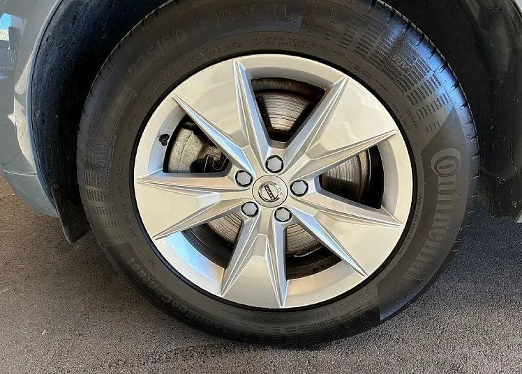 Zunanja slika - Volvo XC60 - B4D AWD AUT Core - 15