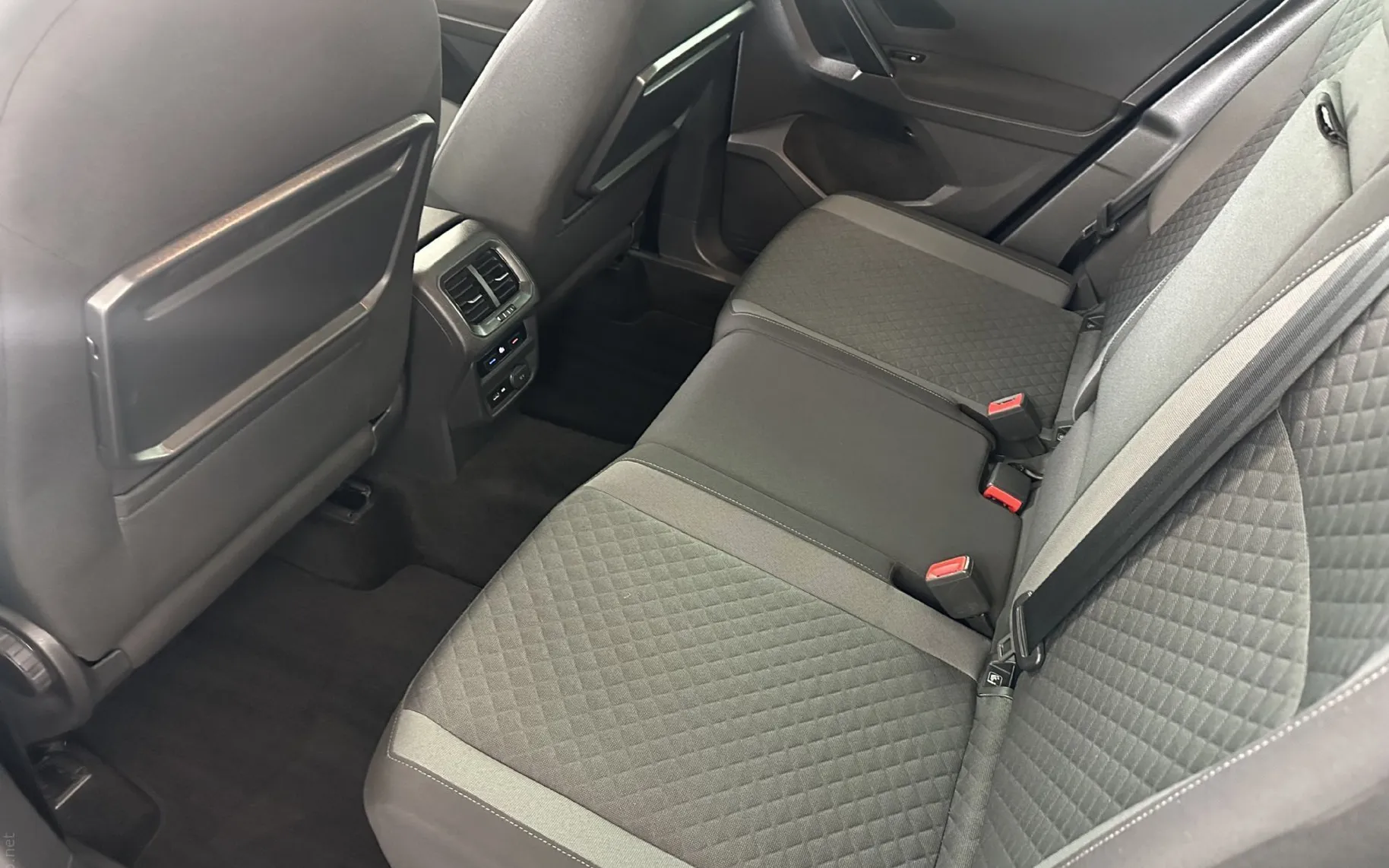 Zunanja slika - Volkswagen Tiguan - 2.0 TDI Comfort DSG.110kW.NAVI.ALU.PDC.DIZEL - 5