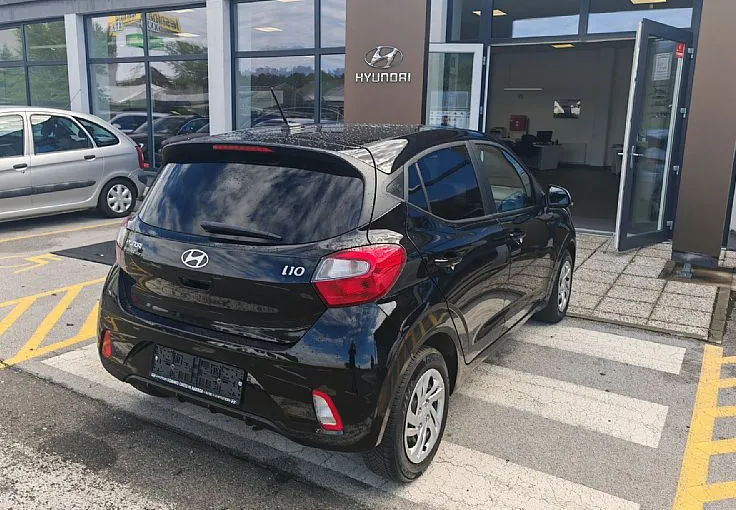 Zunanja slika - Hyundai i10 - 1.0 Style 1 Lastnik Samo 38000km - 4