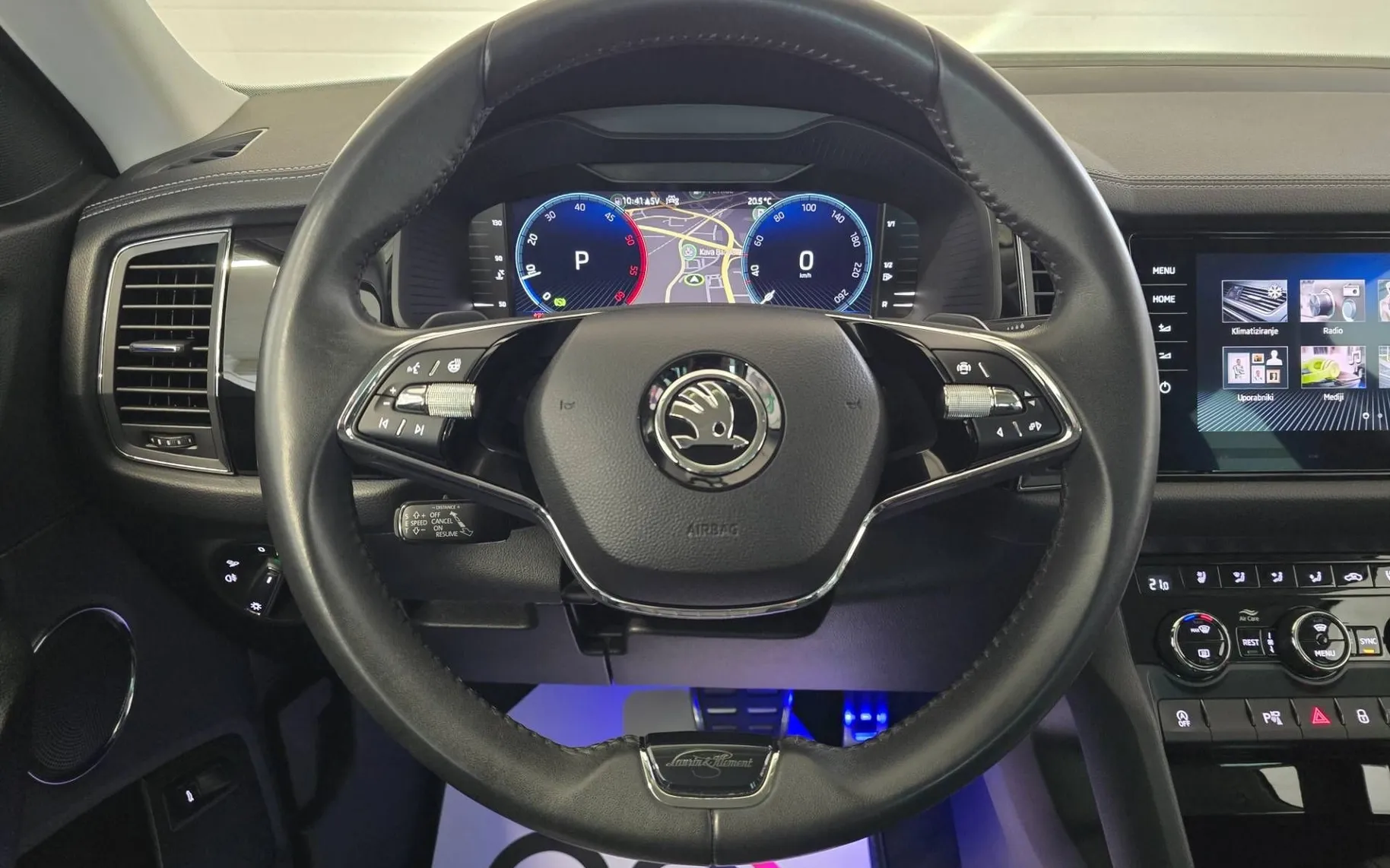 Notranja slika - Škoda Kodiaq - 2.0 TDI L K DSG - Matrix.360kam.Canton.asistence - 12