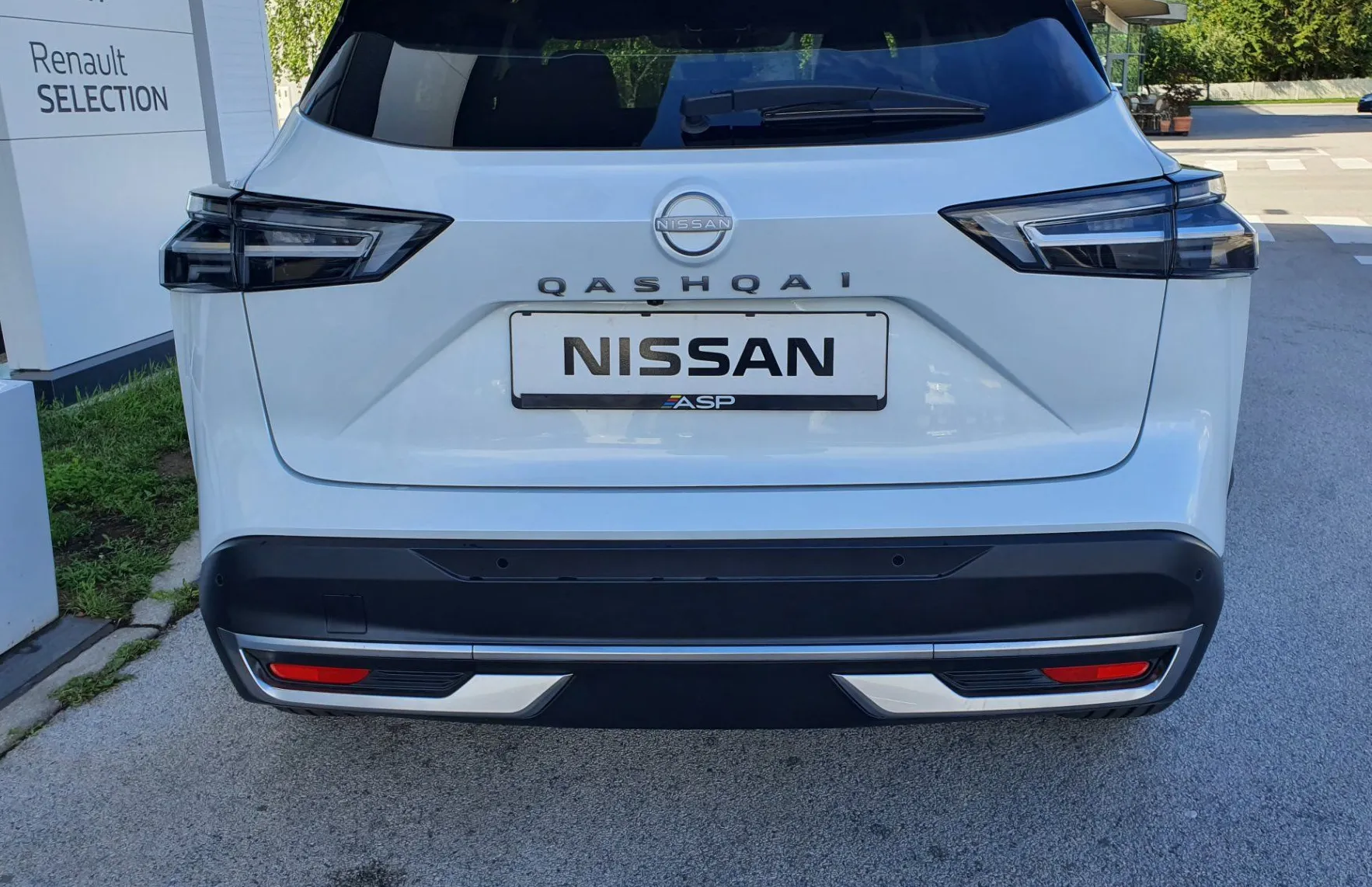 Zunanja slika - Nissan Qashqai - 1.3 DIG-T MHEV N-Connecta X-Tronic - 7
