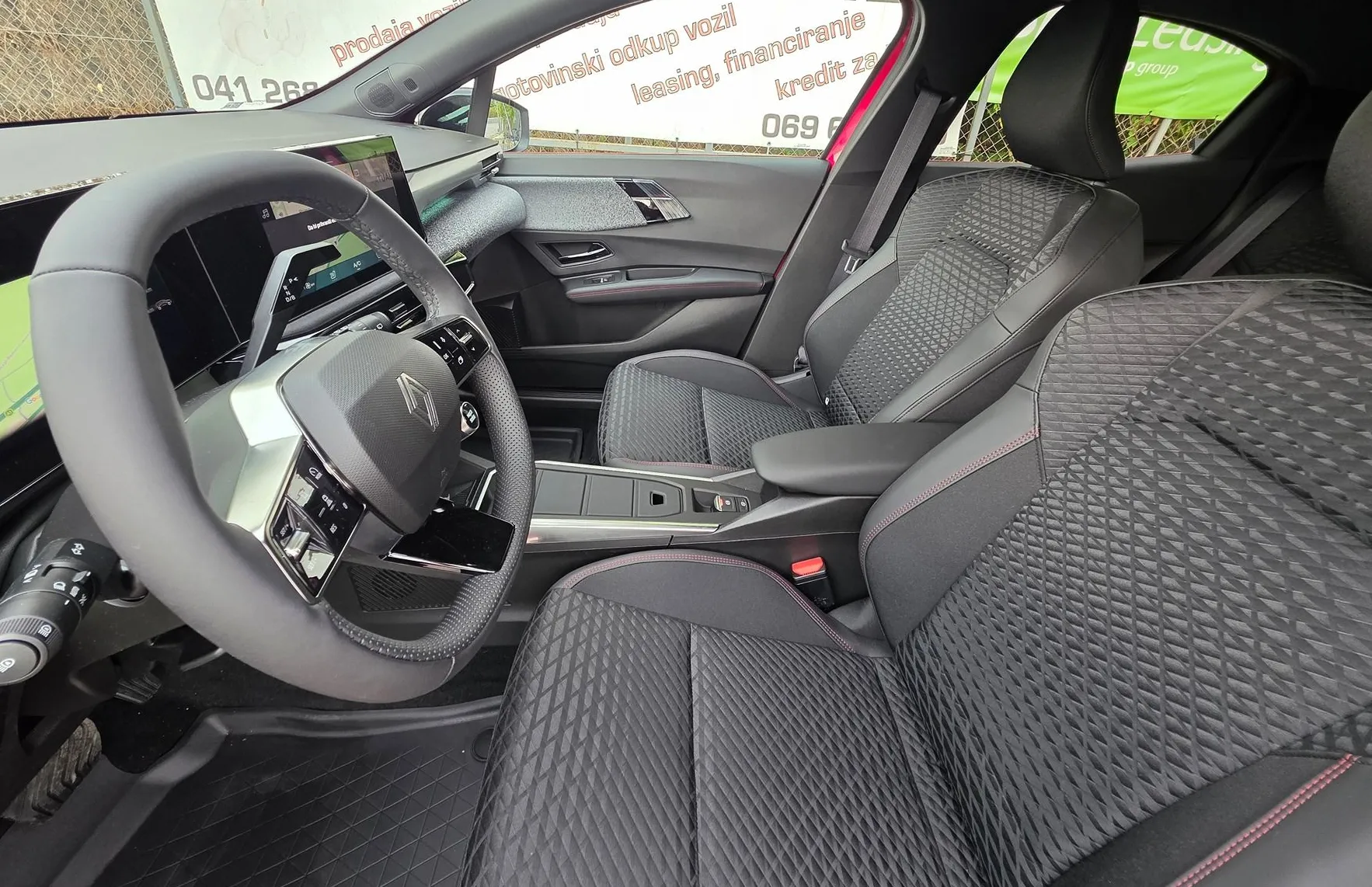 Zunanja slika - Renault Clio - HYBRID E-TECH AUT. KAMERA-LED-SLOVENSKI-ZALOGA - 13
