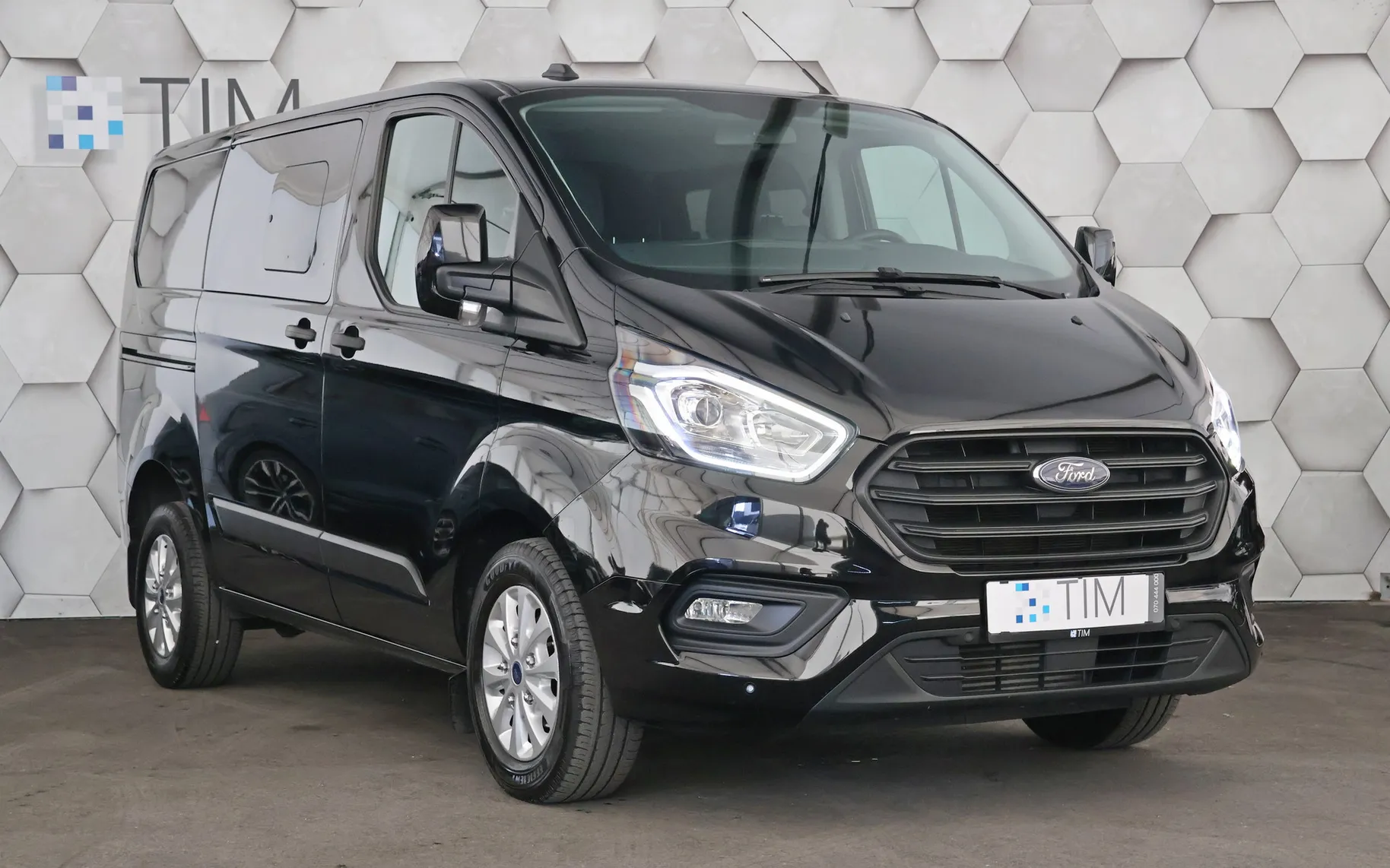Zunanja slika - Ford E-Transit Custom - Furgon L1H1 2.0 TDCi 131KM 1+5 - 2