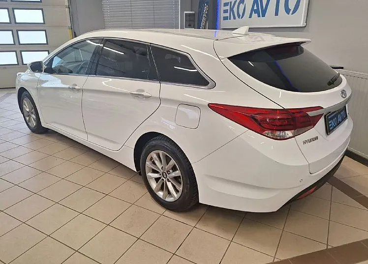 Zunanja slika - Hyundai i40 - 1.7 CRDI 85KW PREMIUM FUL LED-NAVI-KAMERA-PDC-... - 4