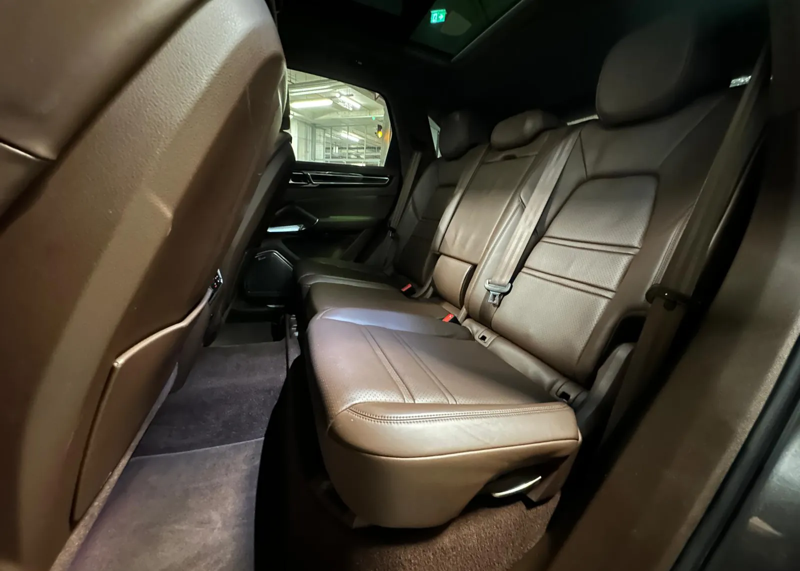 Zunanja slika - Porsche Cayenne - 4.0 Turbo S E-Hybrid - 680HP - 1.LASTNIK - 22COL - - 9