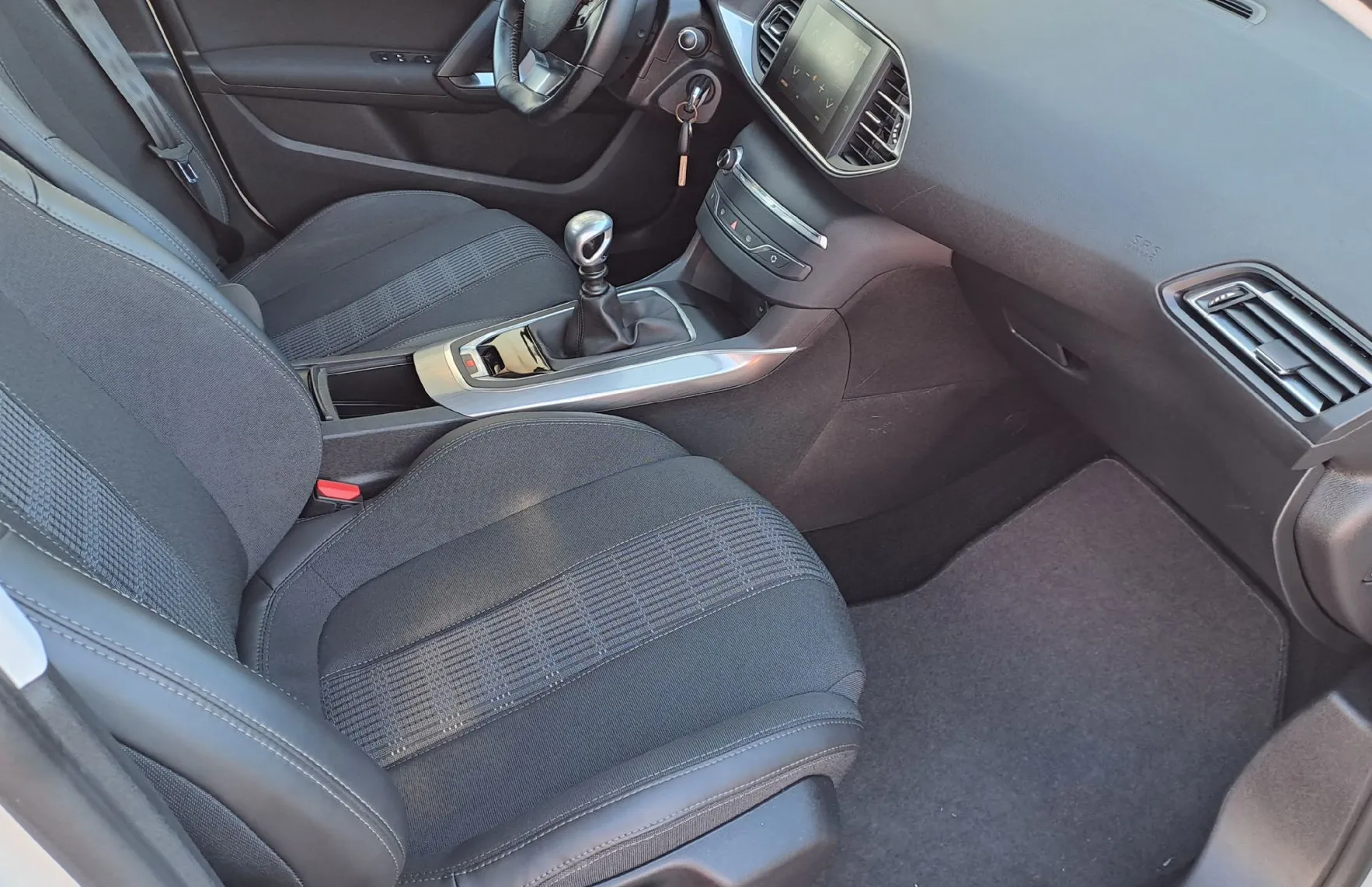 Zunanja slika - Peugeot 308 - SW 1.6 BlueHDi 120 S S Allure - 6