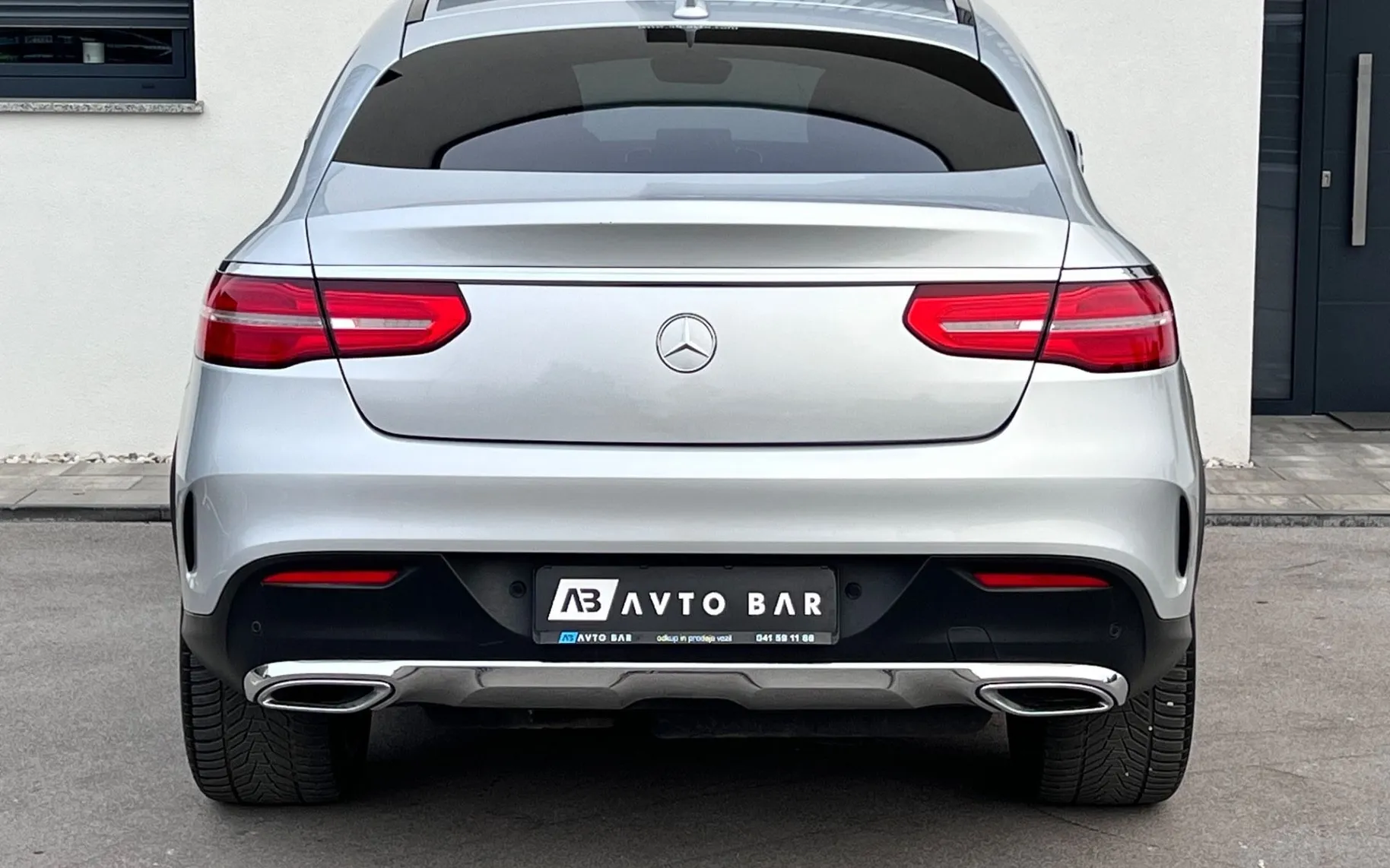 Notranja slika - Mercedes-Benz GLE coupe - 350 d 4MATIC+AMG+FULL LED+PANORAMA+NAVI+KLJUKA+... - 7