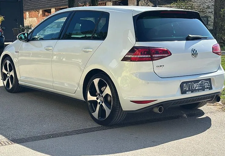 Zunanja slika - Volkswagen Golf - 2.0 GTI BMT DSG - KAMERA - 7