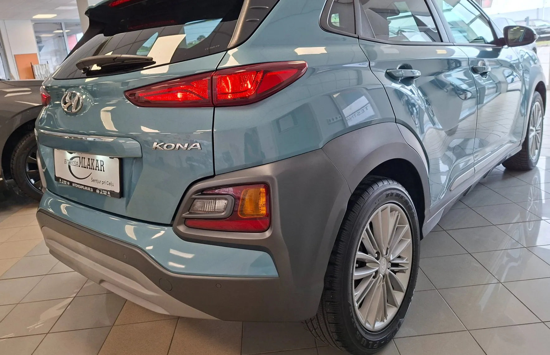 Zunanja slika - Hyundai Kona - 1.0 T-GDI 120 Impression-LED-NAVI-KAMERA-HEAD UP - 4