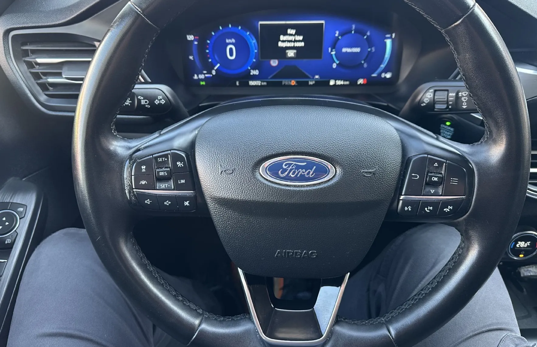 Zunanja slika - Ford Kuga - TitaniumX 2.0 EcoBlue 140kW.NEMŠKI+4ALU.KAMERA.4X4 - 5