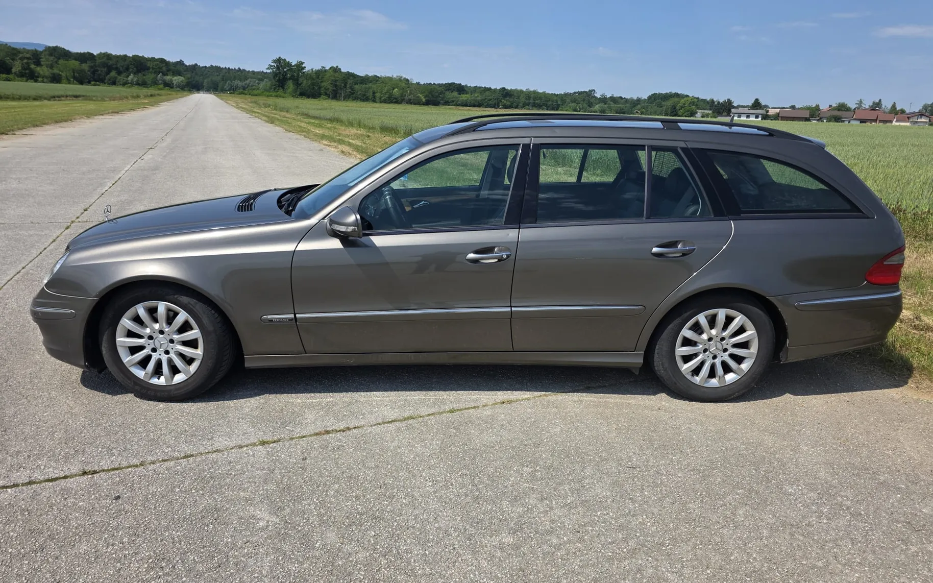 Zunanja slika - Mercedes-Benz E-Razred - 220CDI Avantgarde karavan - 1