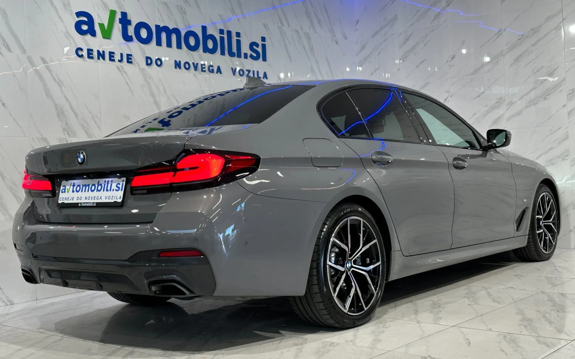 Zunanja slika - BMW serija 5: - 520d |xDrive|M|Laser|ACC|Kamera|HUD|Memory|Gretje| - 4
