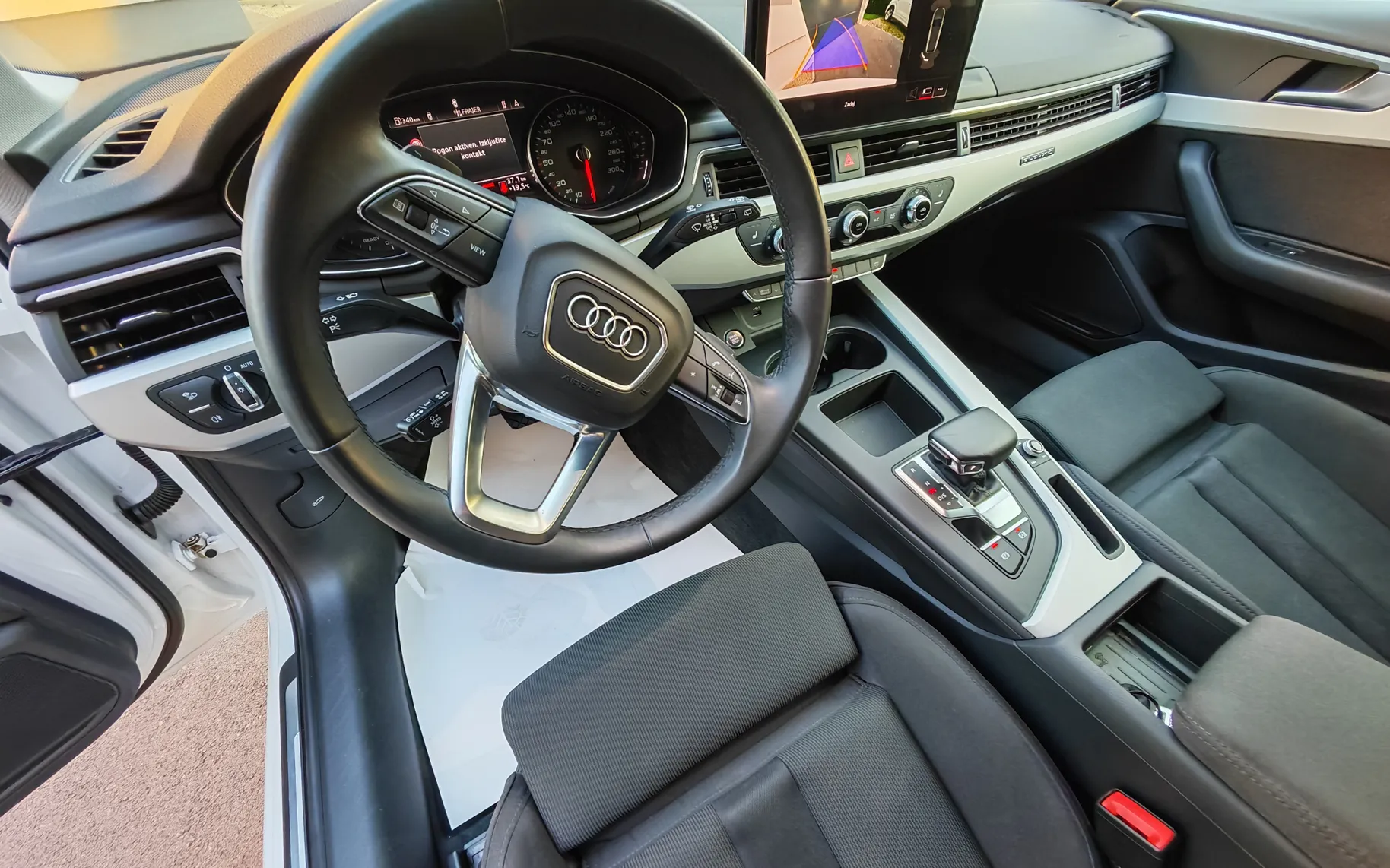 Notranja slika - Audi A4 - Avant QUATTRO•40TDI•Advanced•MATRIX•KLJUKA•ACC•LANE ASIS - 10