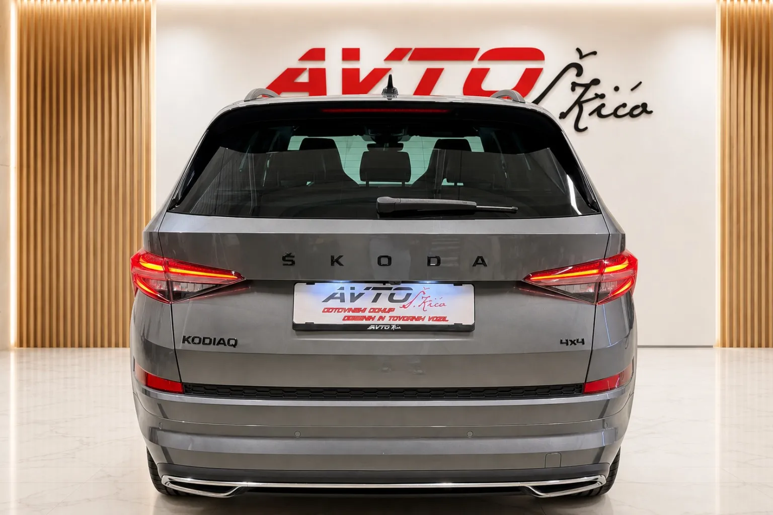 Notranja slika - Škoda Kodiaq - 2.0 TDI-4X4-SPORTLINE-DSG-ACC-VIRTUAL-KAMERA-NAVI - 8