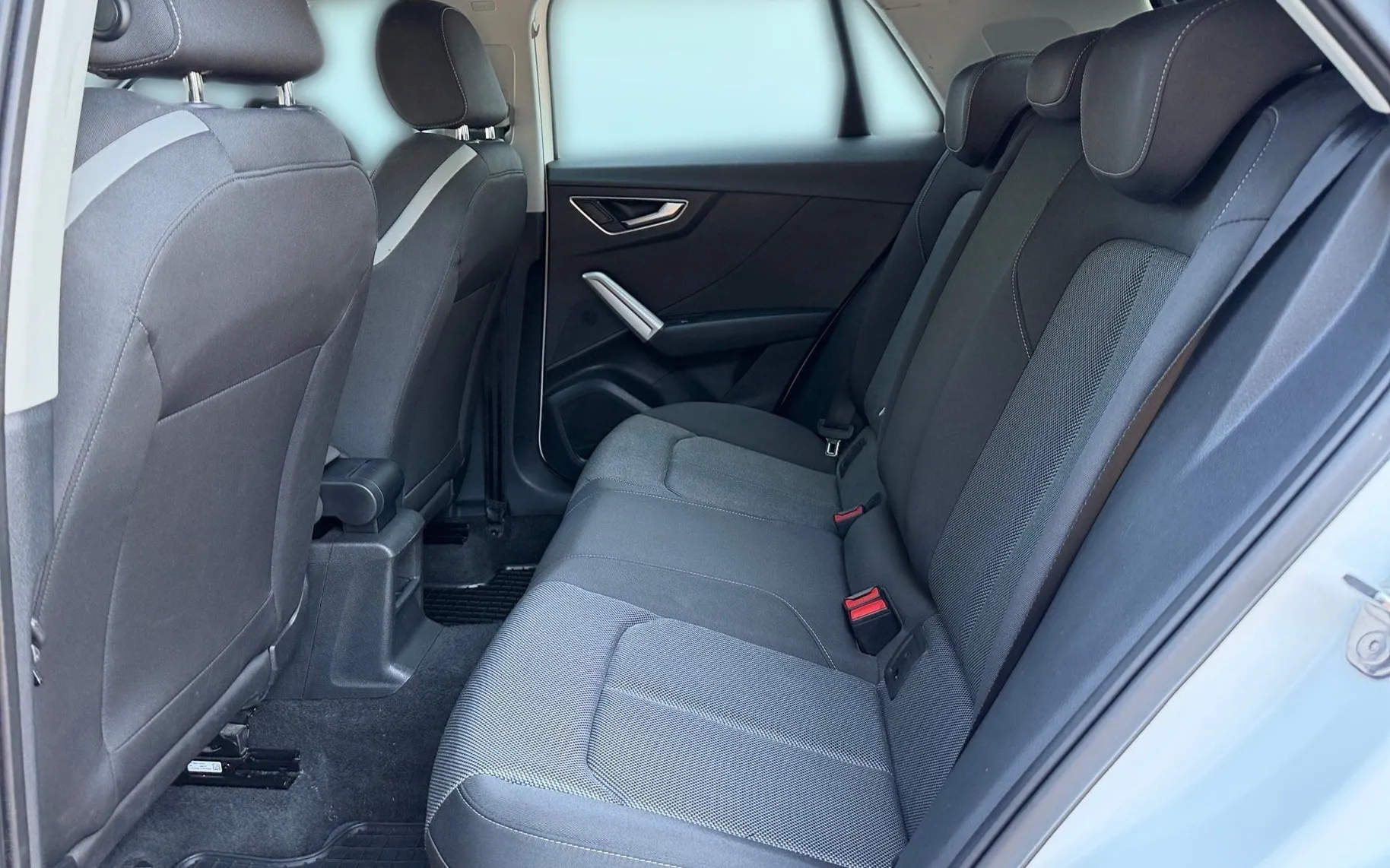 Notranja slika - Audi Q2 - 35 TFSI Advanced S tronic-SLO-ACC-LED-Vlečna klj.. - 11