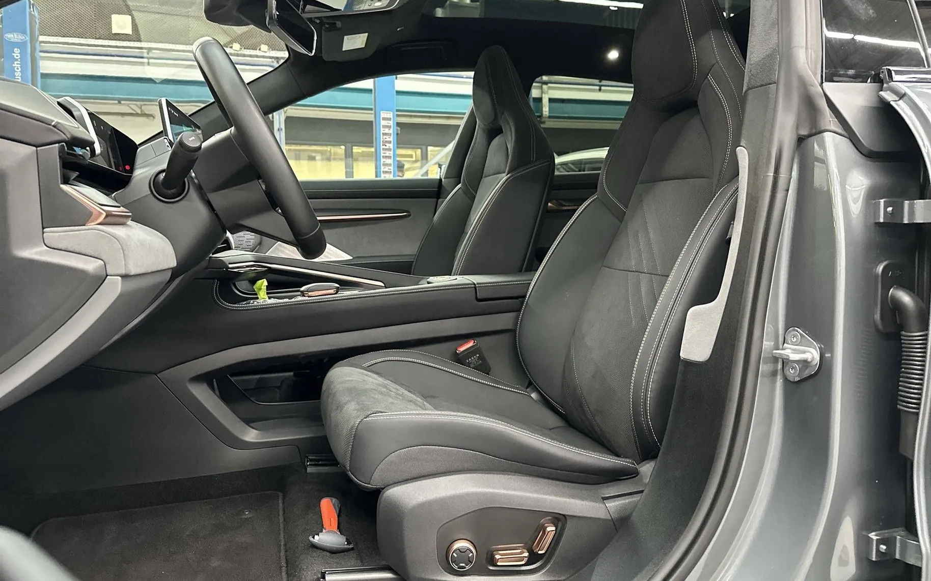 Notranja slika - Zeekr 001 - Privilege AWD - 10