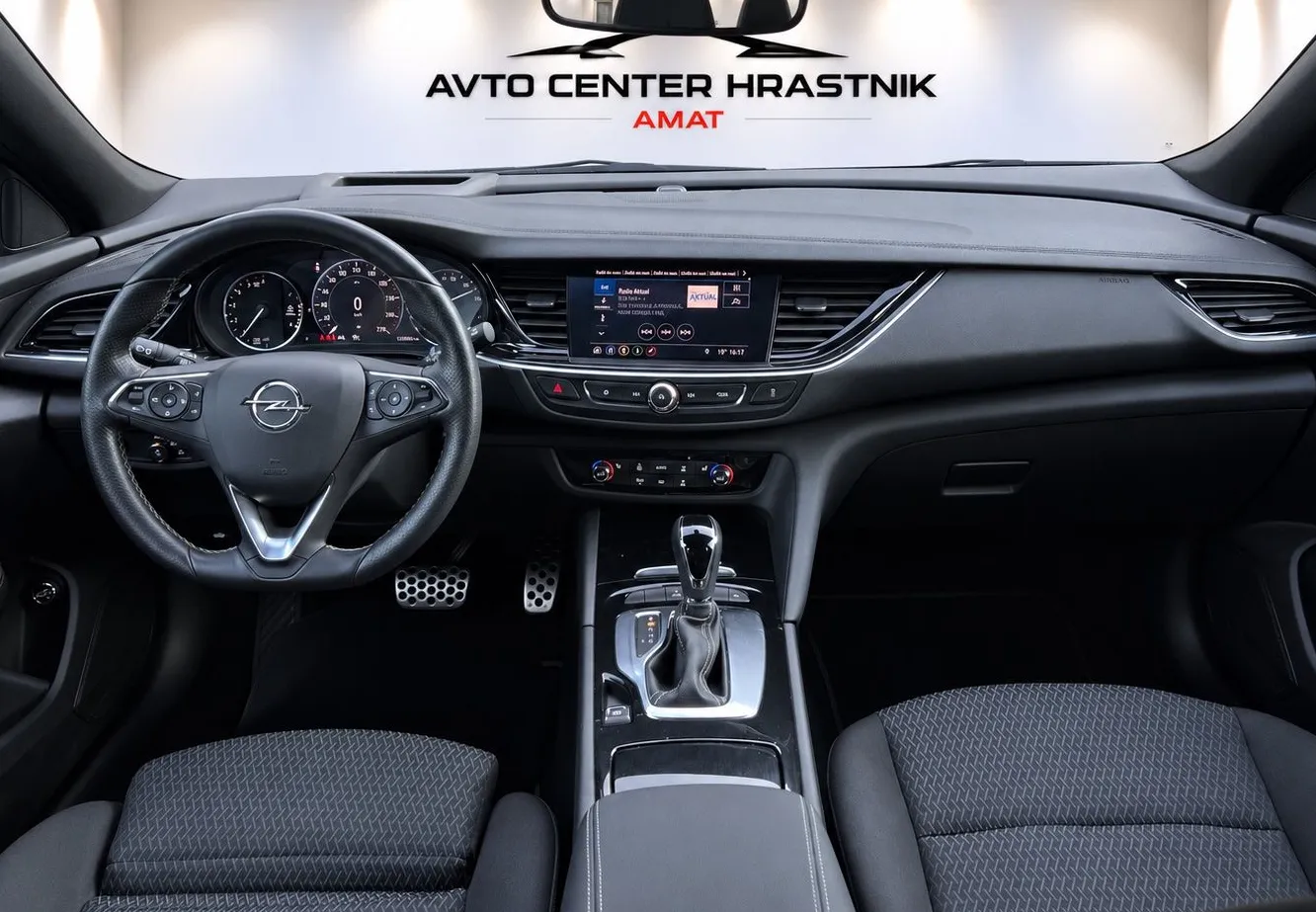 Zunanja slika - Opel Insignia - Sports Tourer 2.0  od 1 lastnika 1 letna garancija - 9