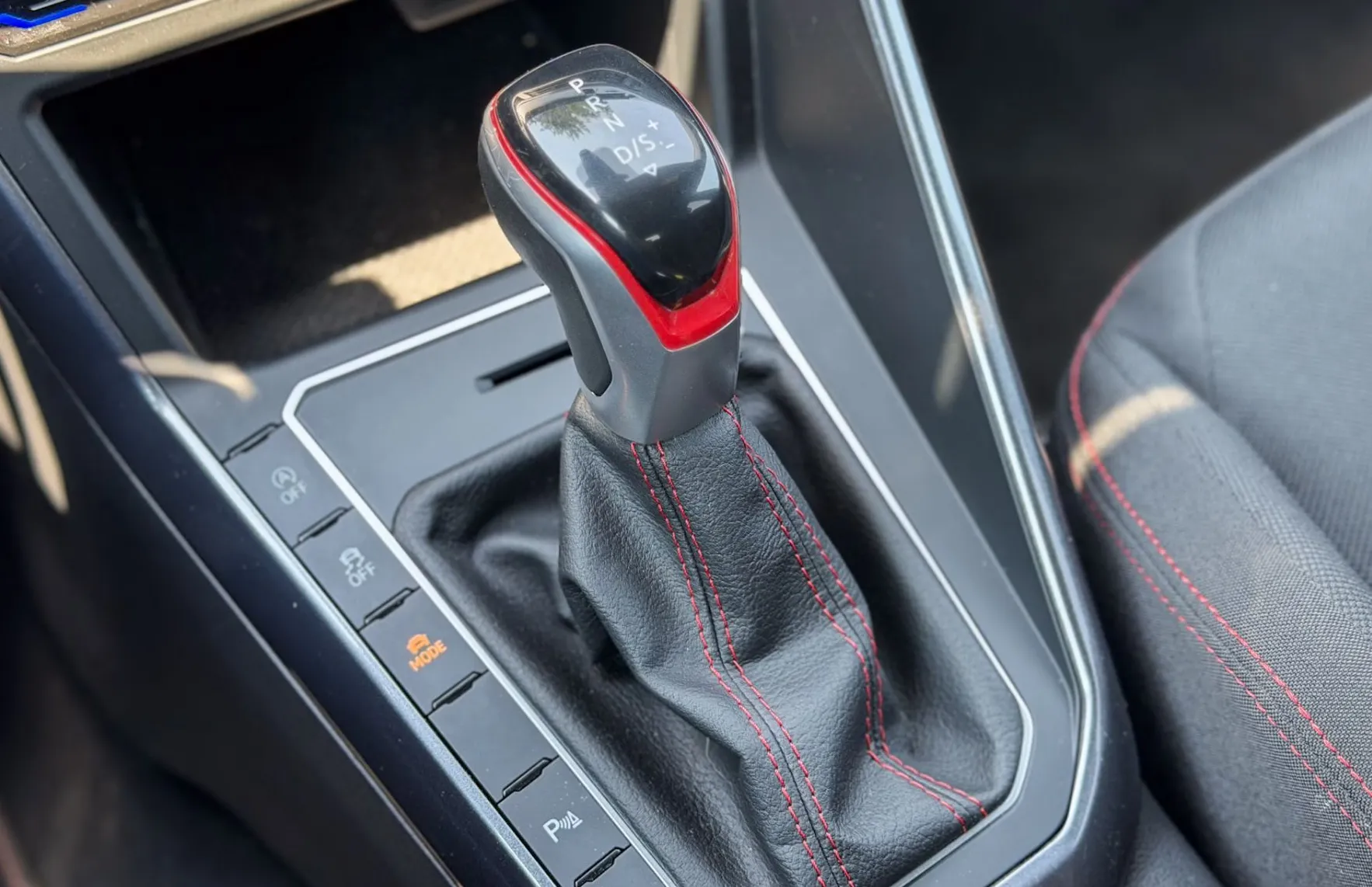 Zunanja slika - Volkswagen Polo - 2.0 TSI GTI DSG - 19