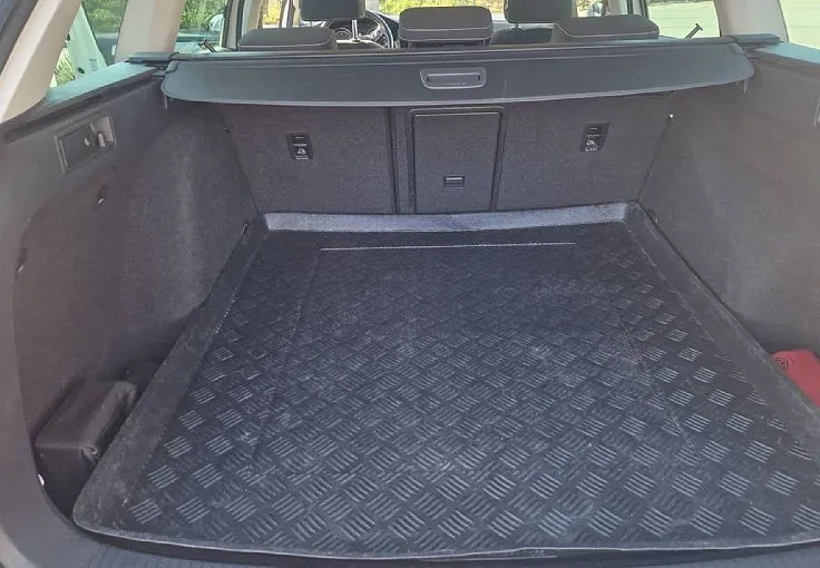 Zunanja slika - VW Golf - Variant 1.4 TSI BMT 40 let ZELO LEPA KOMBINACIJA - 8