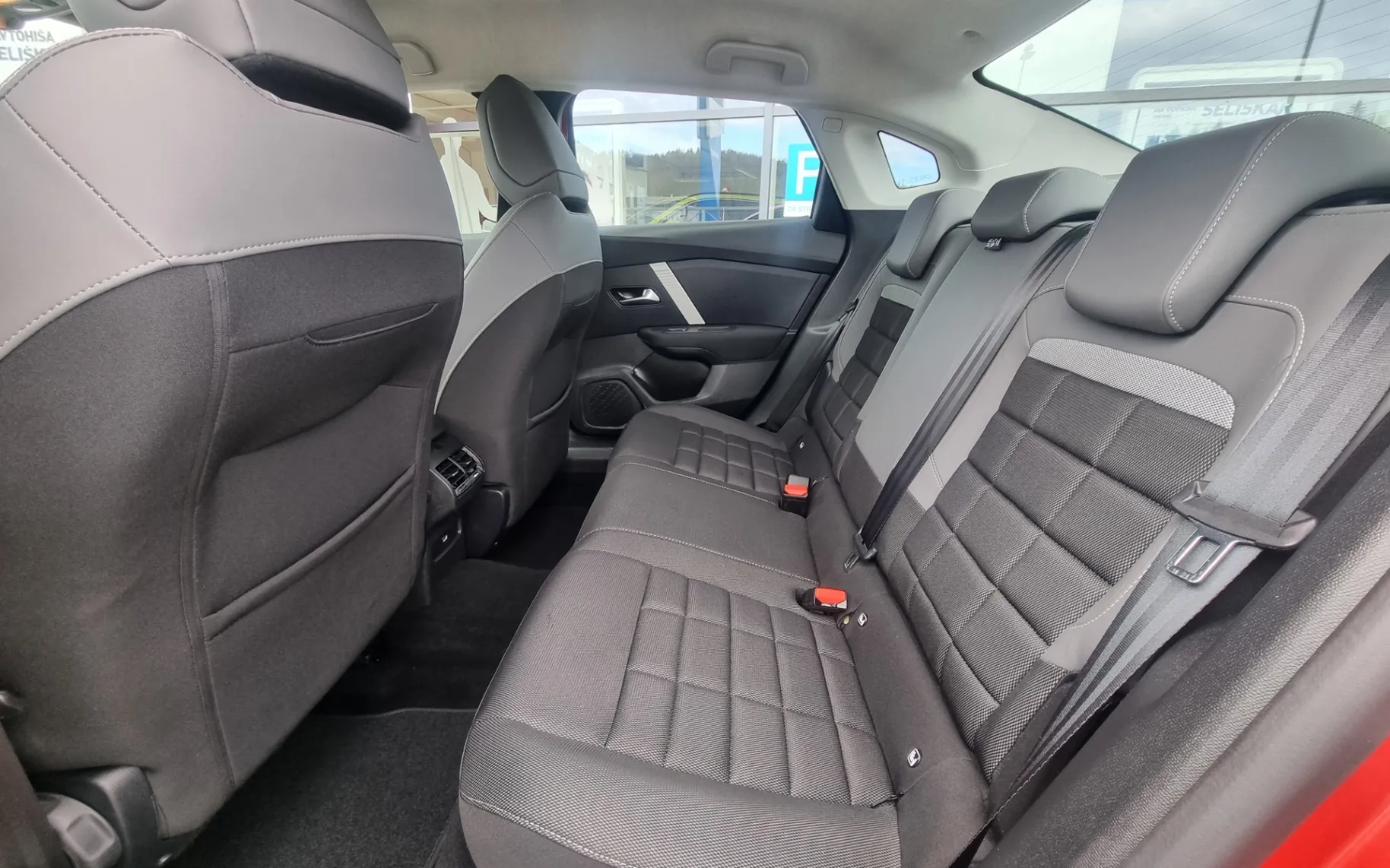 Zunanja slika - Citroën C4 - 1.2 PURETECH MHEV - FACELIFT - SAMO 20.502KM - 12