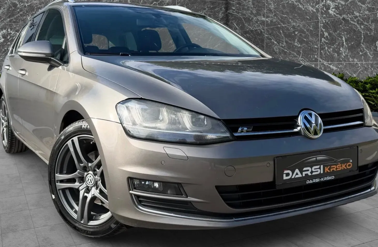 Zunanja slika - Volkswagen Golf - Variant 2.0 TDI 150PS Highline LED NAVI PDC ALU17 - 8