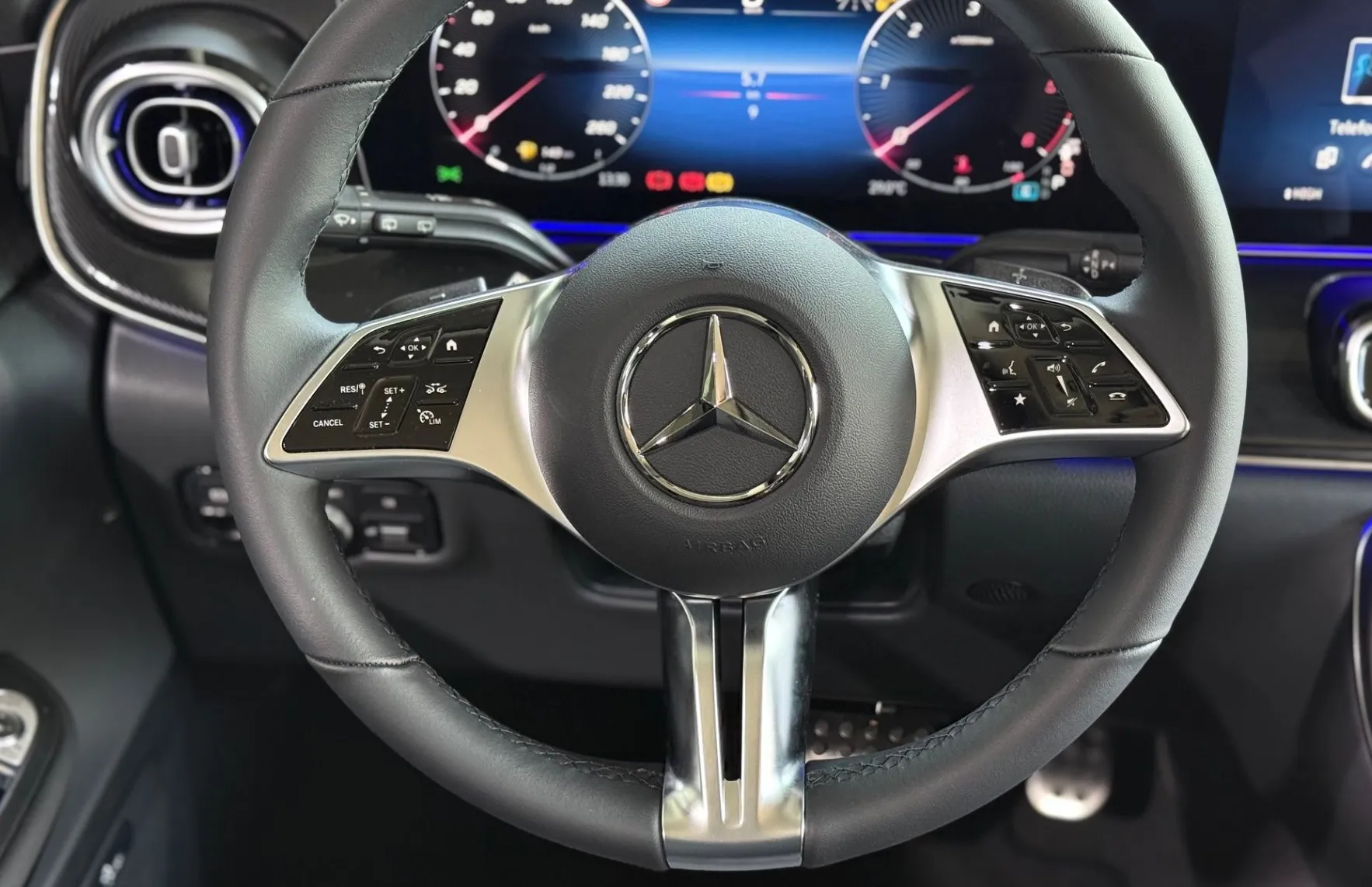 Zunanja slika - Mercedes-Benz V-Razred - 300d 4MATIC STYLE dolgi - 16