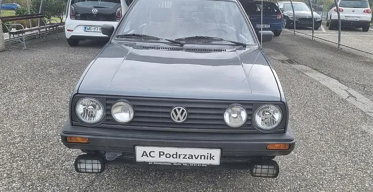 Zunanja slika - VW Golf - 1.6 Dizel - 2