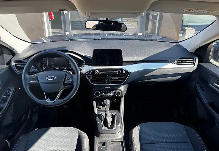 Zunanja slika - Ford Kuga - Trend 1.5 Trend-NAVI-GRETJE 1 LASTNIK - 8