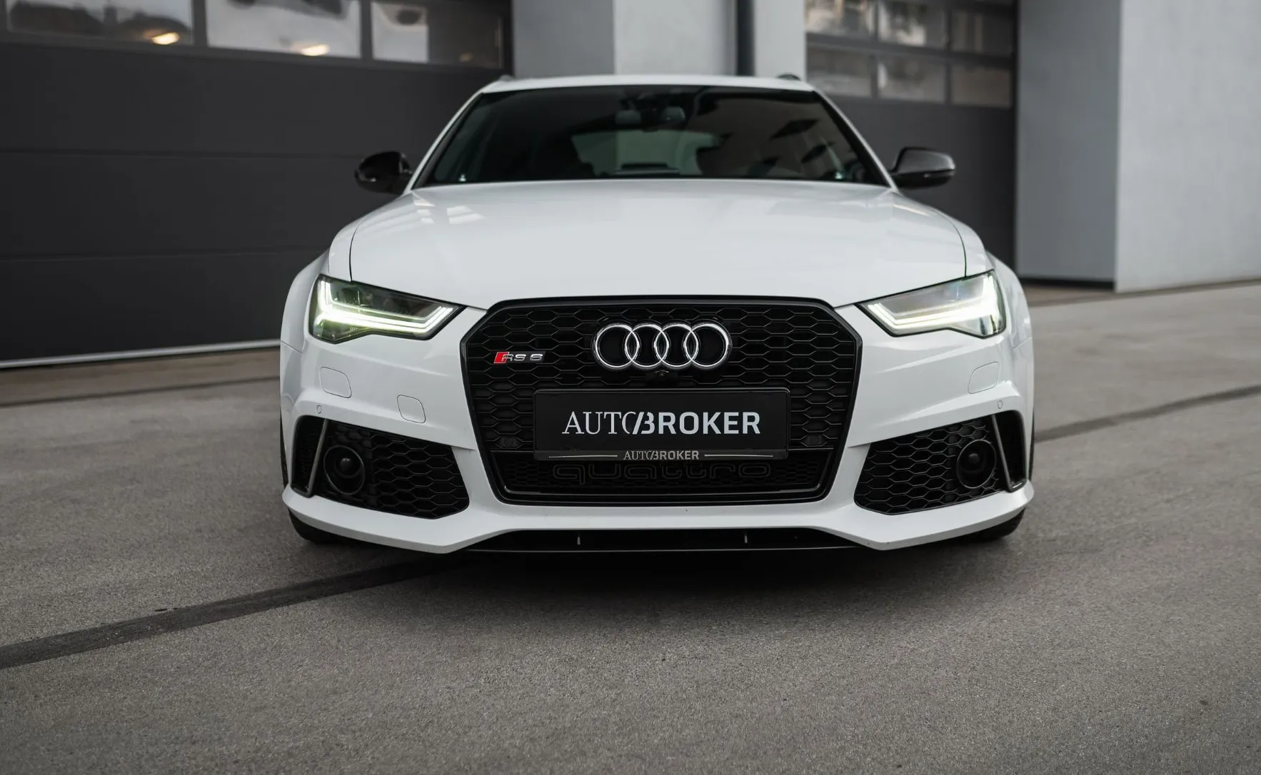 Zunanja slika - Audi RS6  - Avant PERFORMANCE KERAMIČNE ZAVORE DRC MATRIX ACC 360 BO - 2