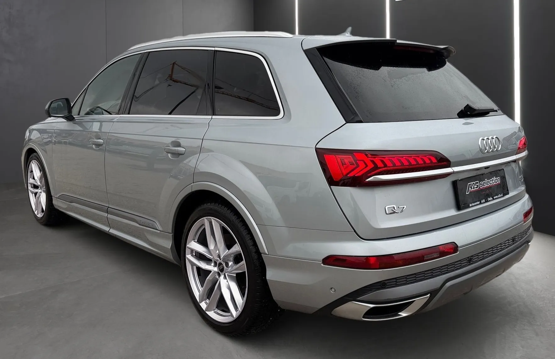 Zunanja slika - Audi Q7 - 55 TFSI quattro S-line Panorama - Soft close - 4
